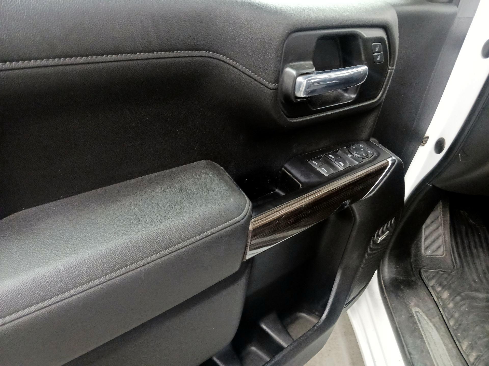 Thumbnail: 2021 Chevrolet Silverado 1500 - 12