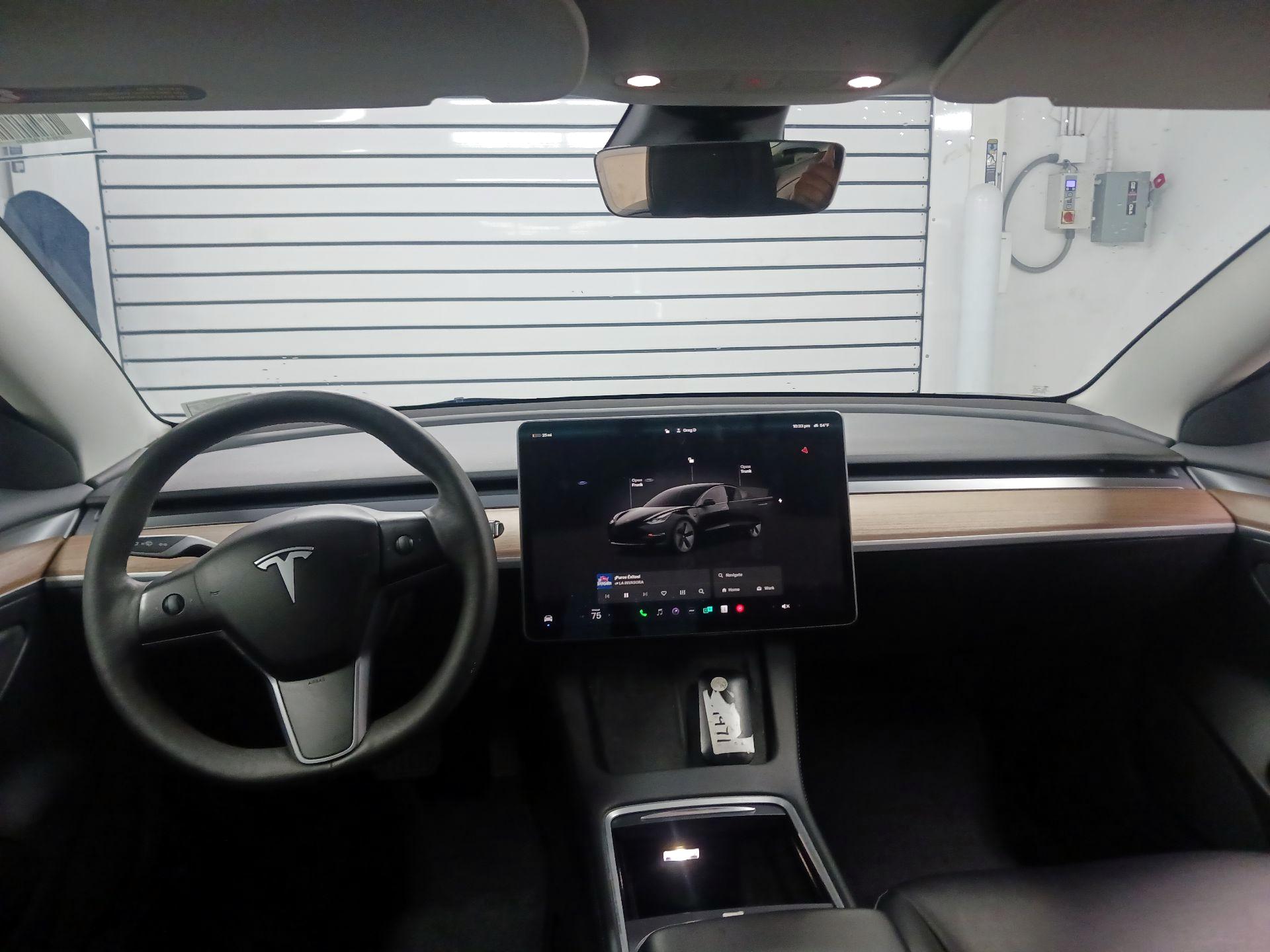 Thumbnail: 2023 Tesla Model 3 - 9