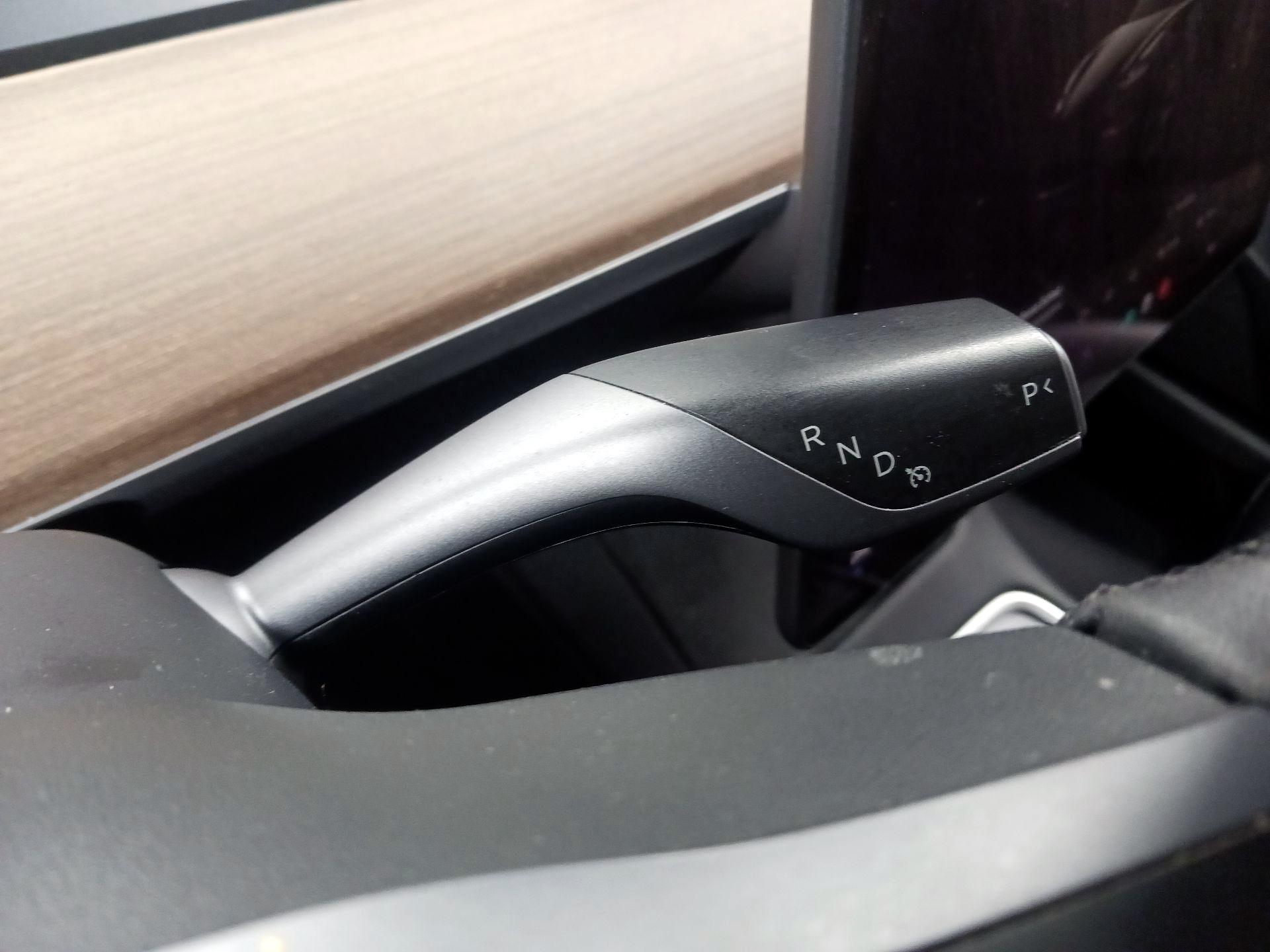 Thumbnail: 2023 Tesla Model 3 - 16