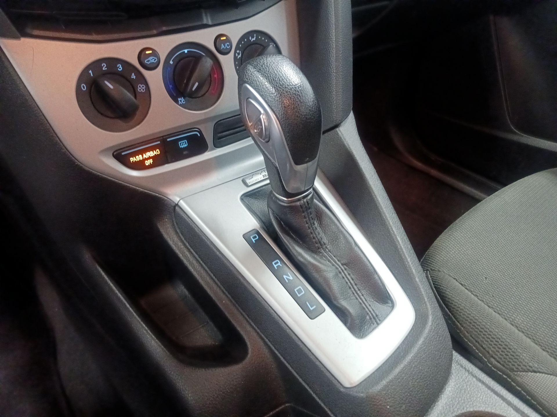 Thumbnail: 2014 Ford Focus - 16