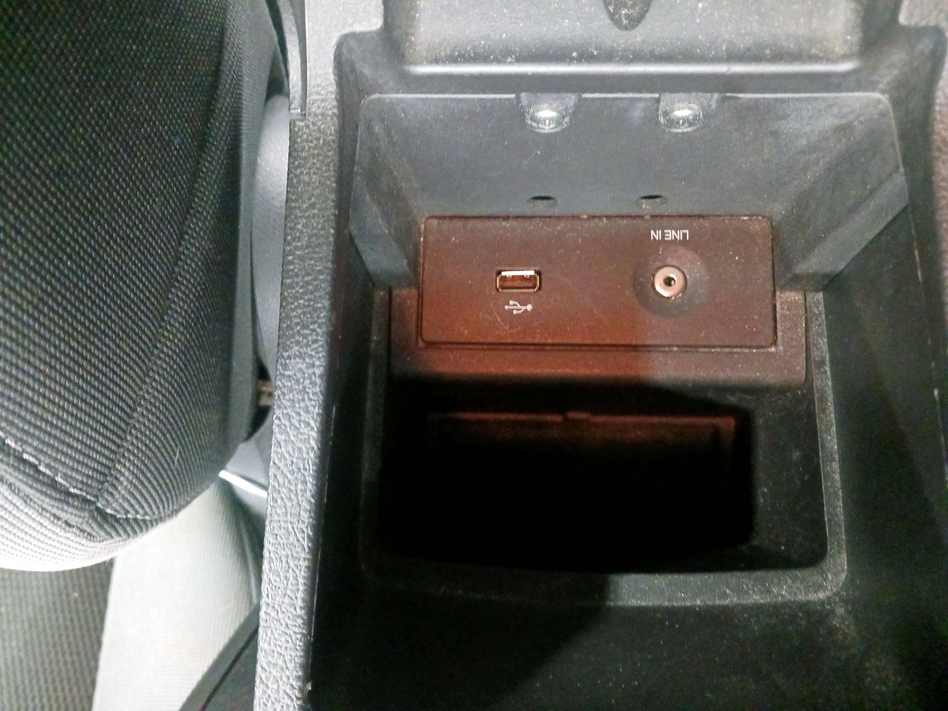 Thumbnail: 2014 Ford Focus - 17