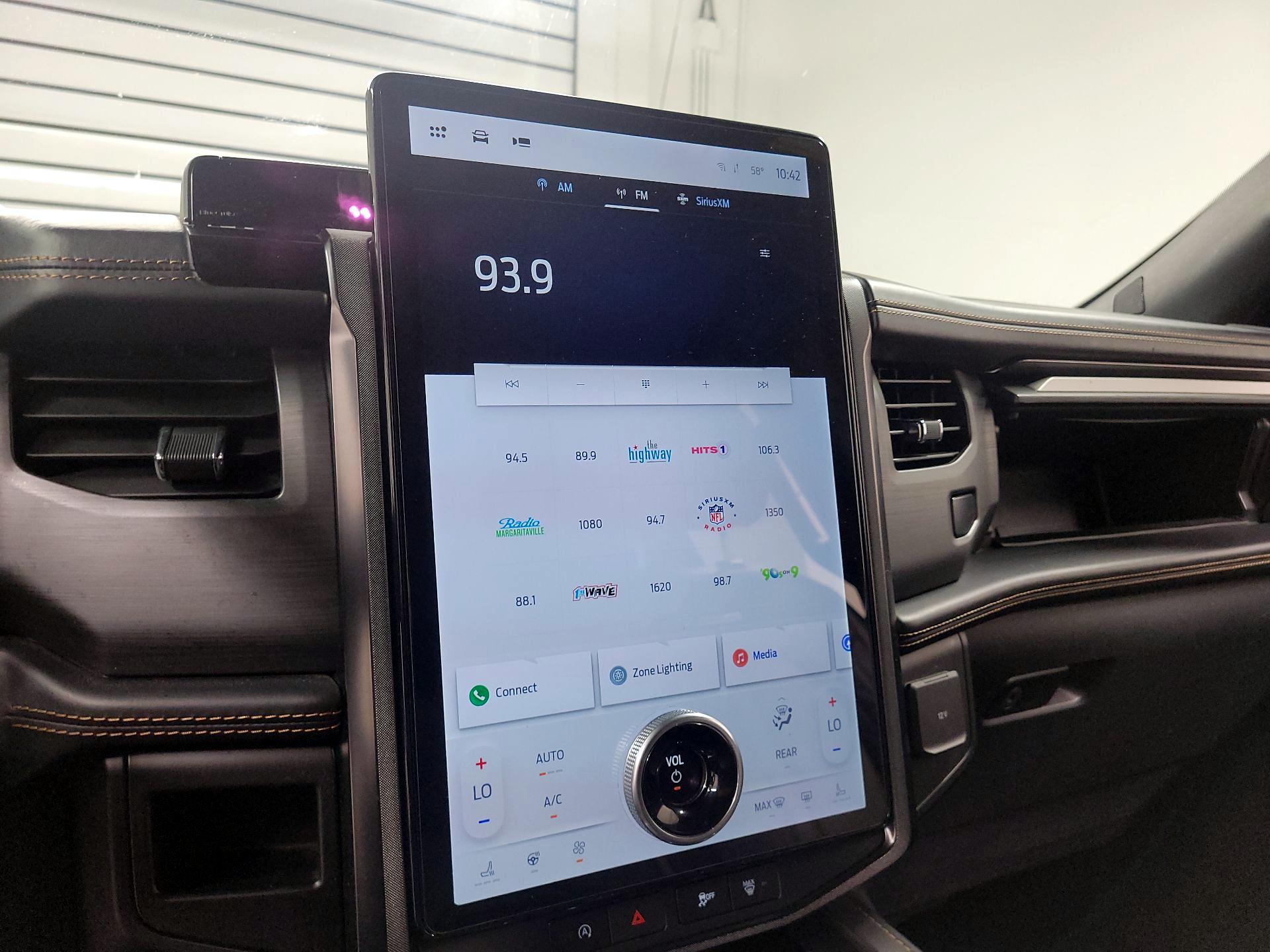 Thumbnail: 2023 Ford Expedition MAX - 11