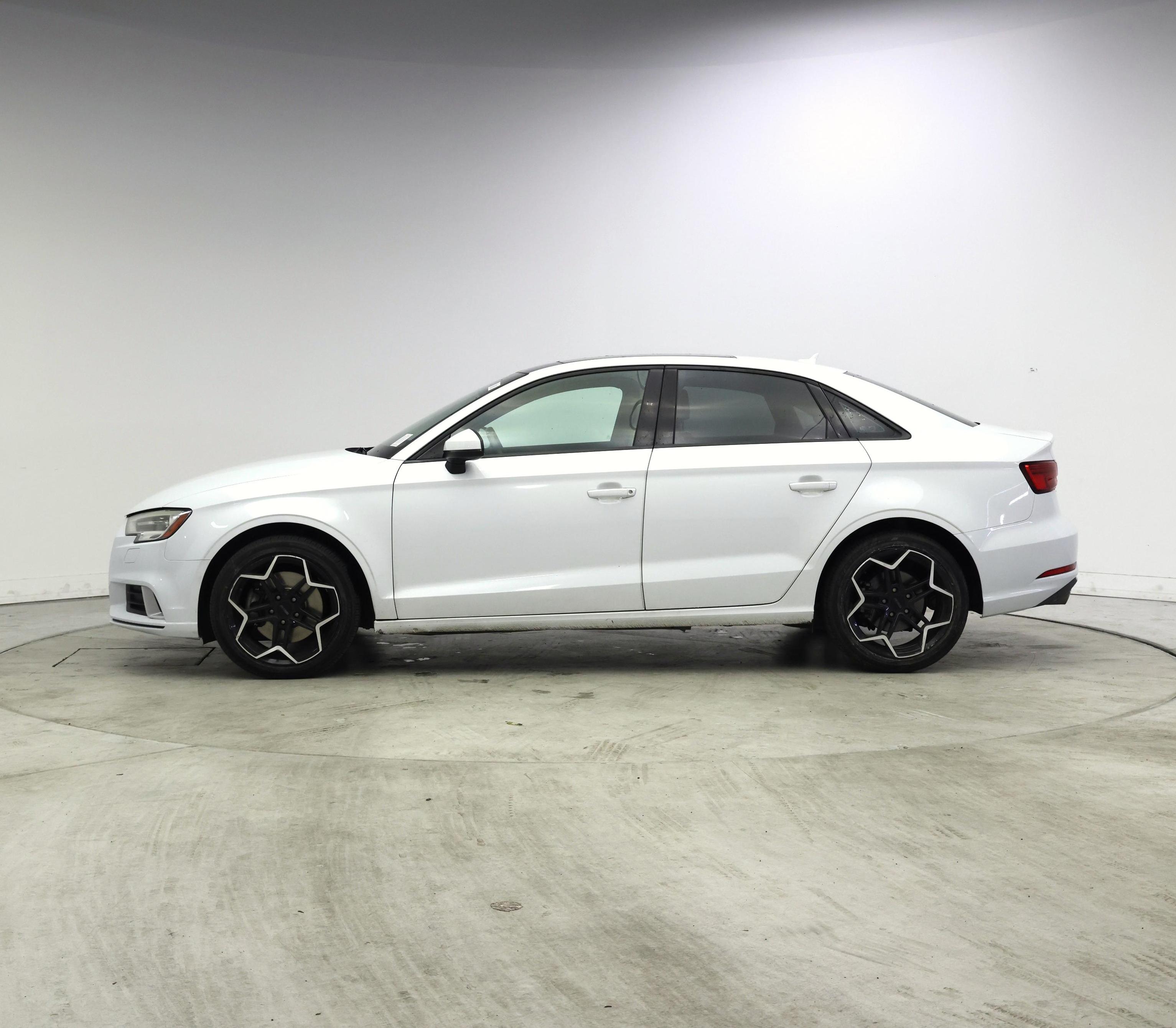 Thumbnail: 2018 Audi A3 - 3