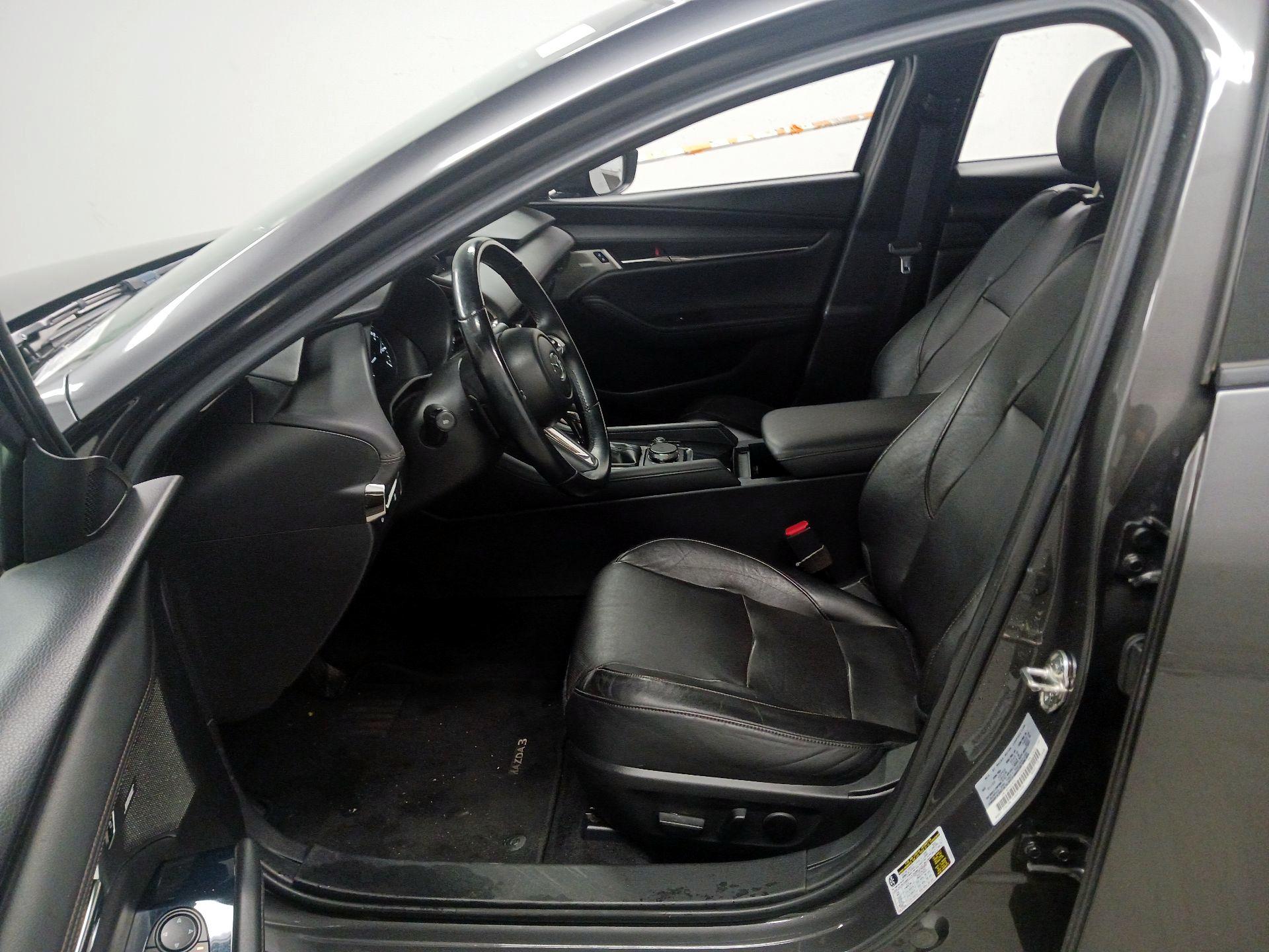 Thumbnail: 2020 Mazda Mazda3 - 11