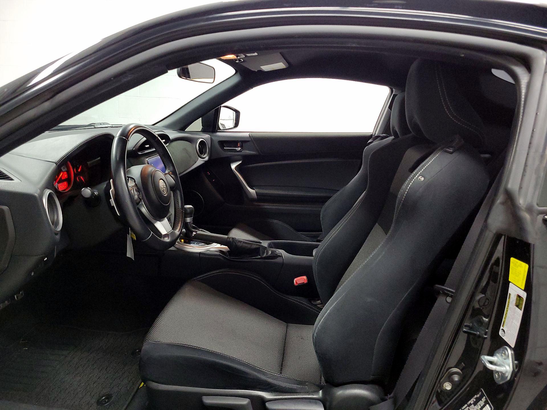 Thumbnail: 2017 Toyota 86 - 11