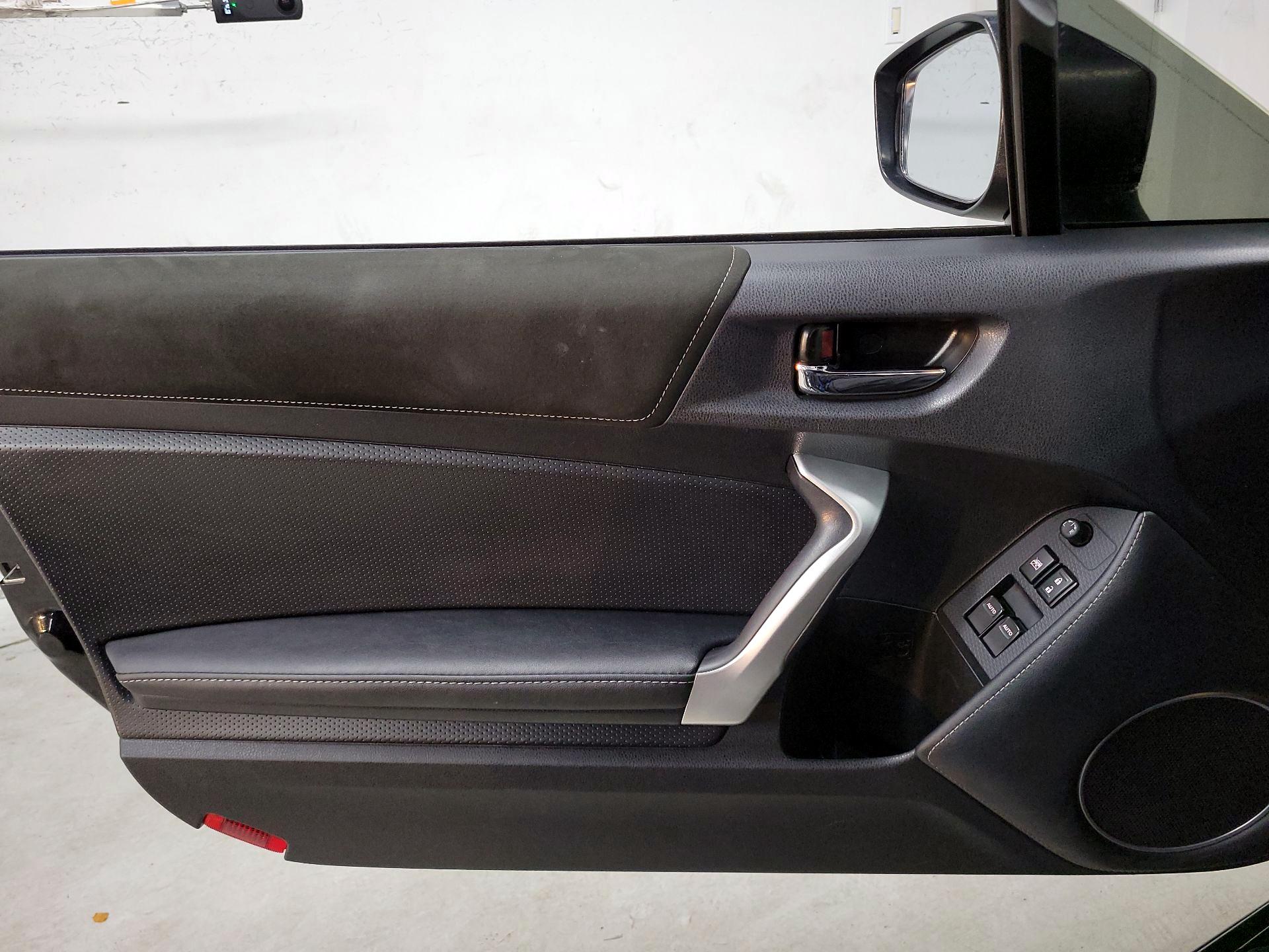 Thumbnail: 2017 Toyota 86 - 12