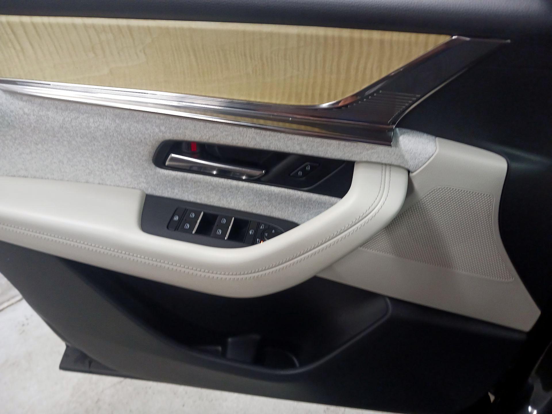 Thumbnail: 2024 Mazda CX-90 - 12