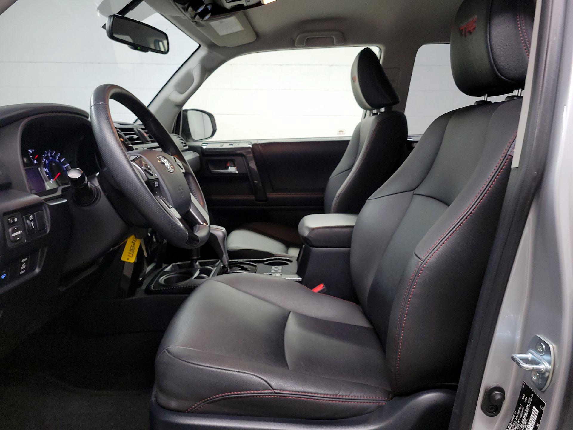 Thumbnail: 2019 Toyota 4Runner - 11