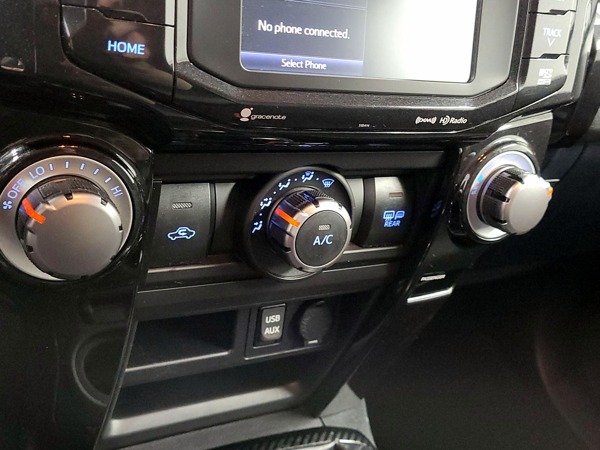 Thumbnail: 2019 Toyota 4Runner - 15