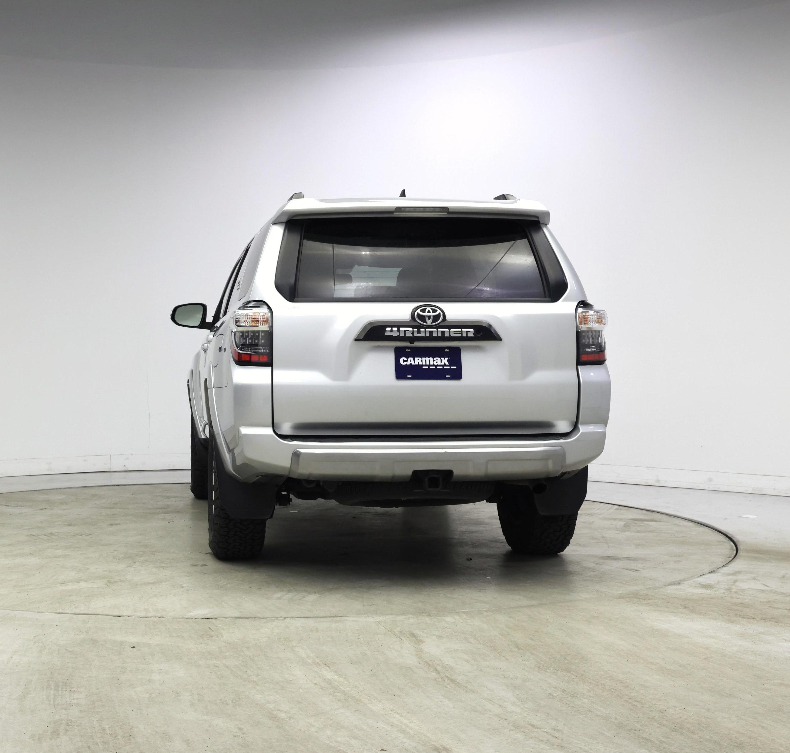 Thumbnail: 2019 Toyota 4Runner - 6