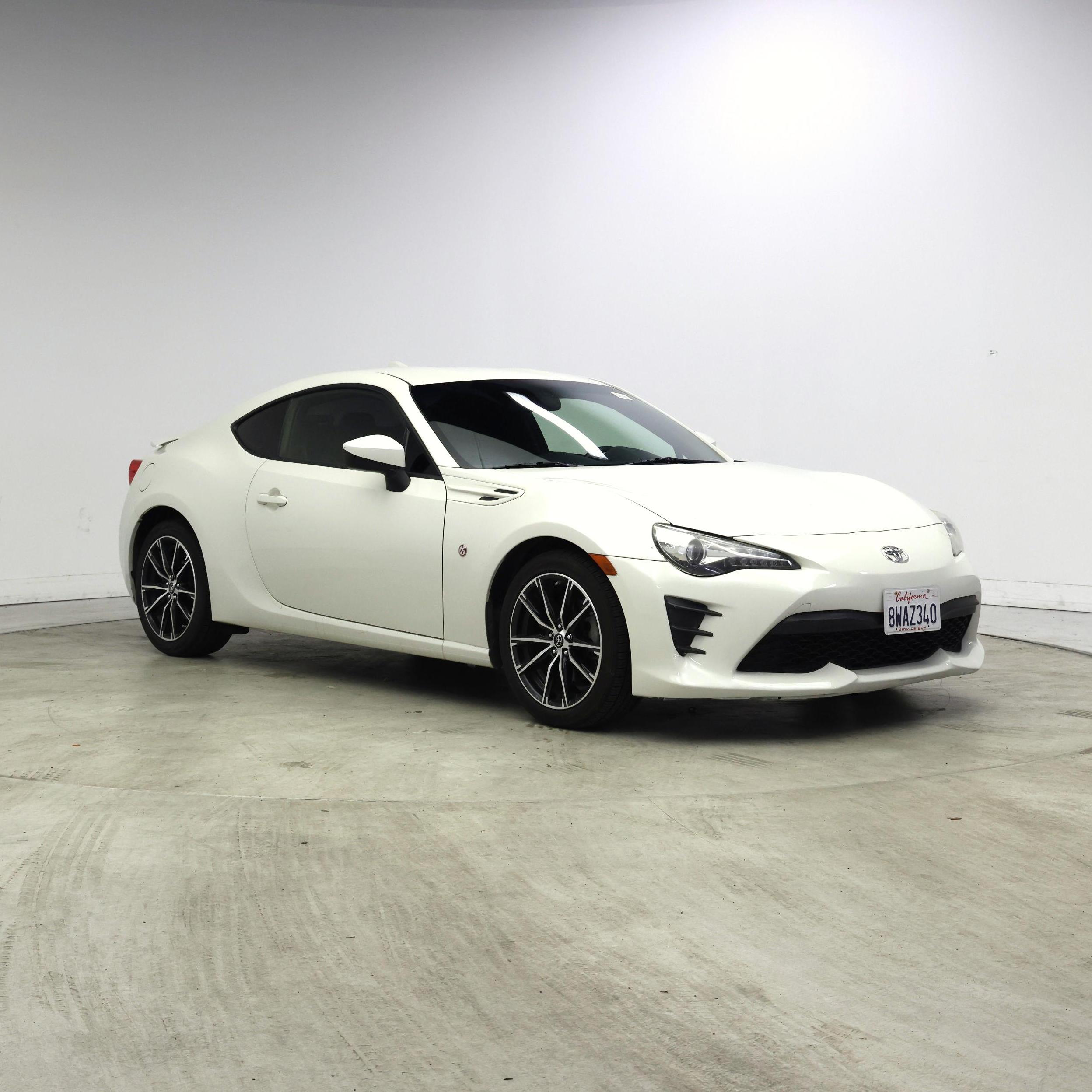 2017 Toyota 86 Base | CarEdge | CarEdge
