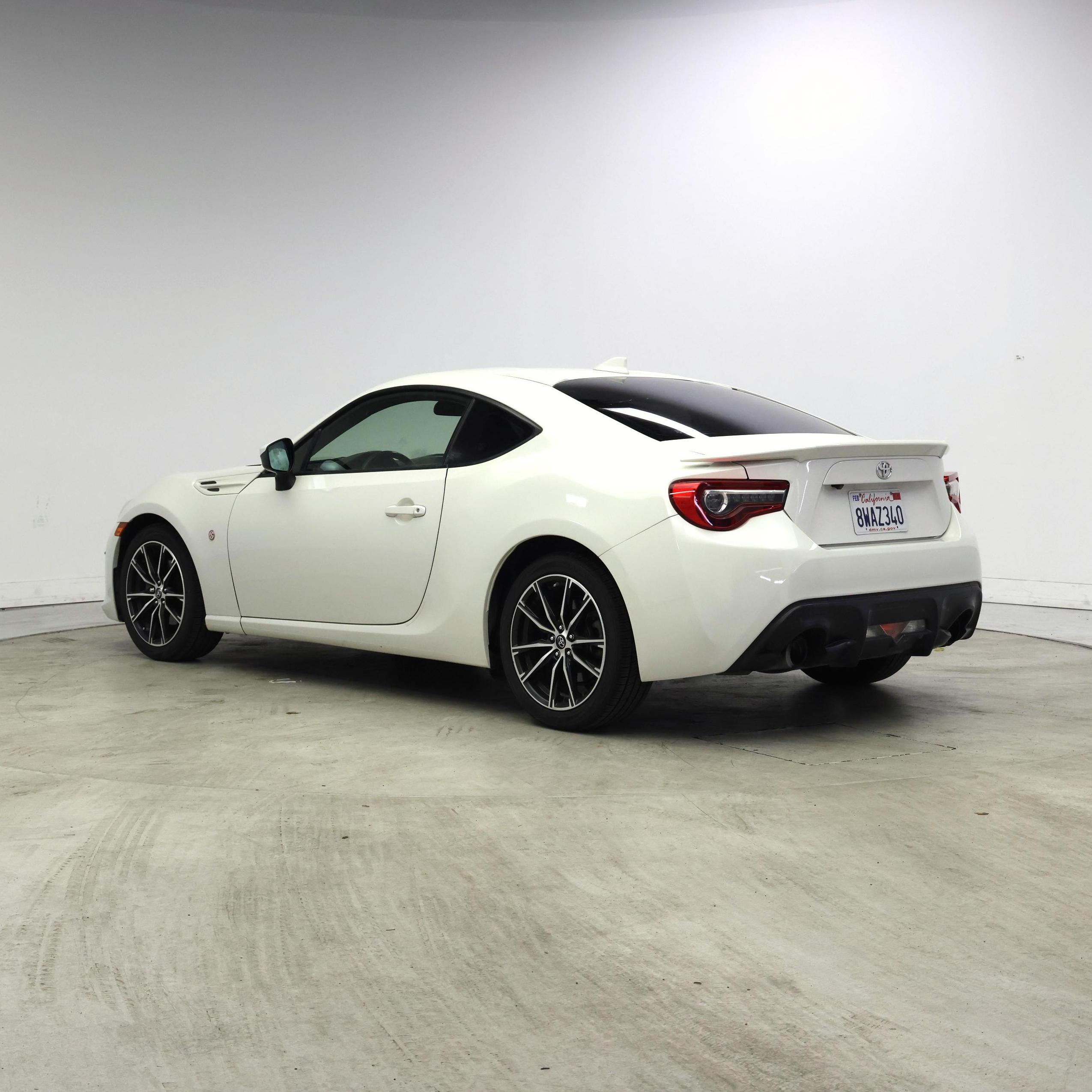 Thumbnail: 2017 Toyota 86 - 2