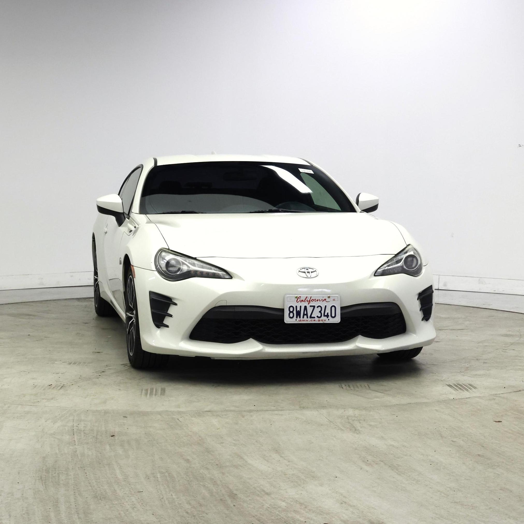 Thumbnail: 2017 Toyota 86 - 5