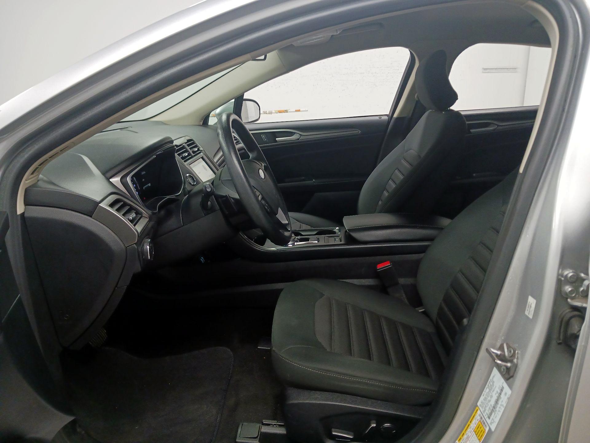 Thumbnail: 2019 Ford Fusion - 11