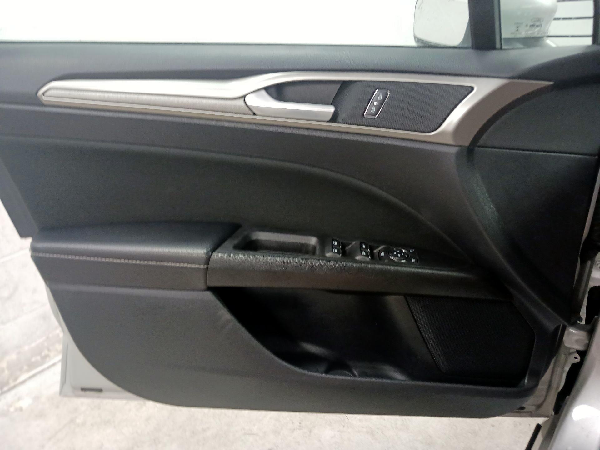 Thumbnail: 2019 Ford Fusion - 12