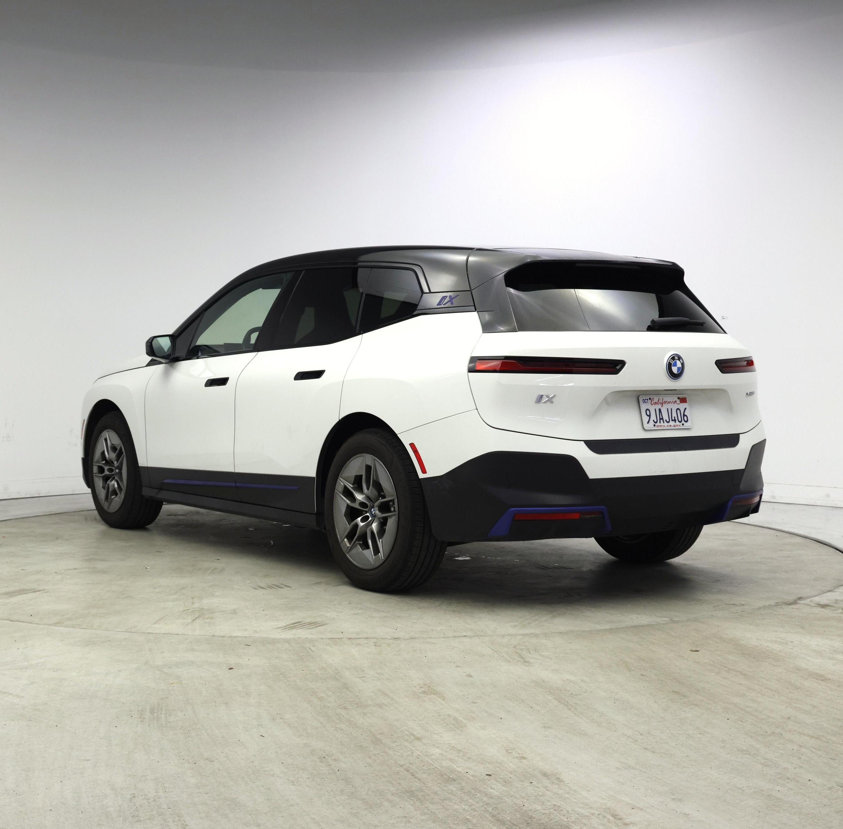 Thumbnail: 2022 BMW iX - 2