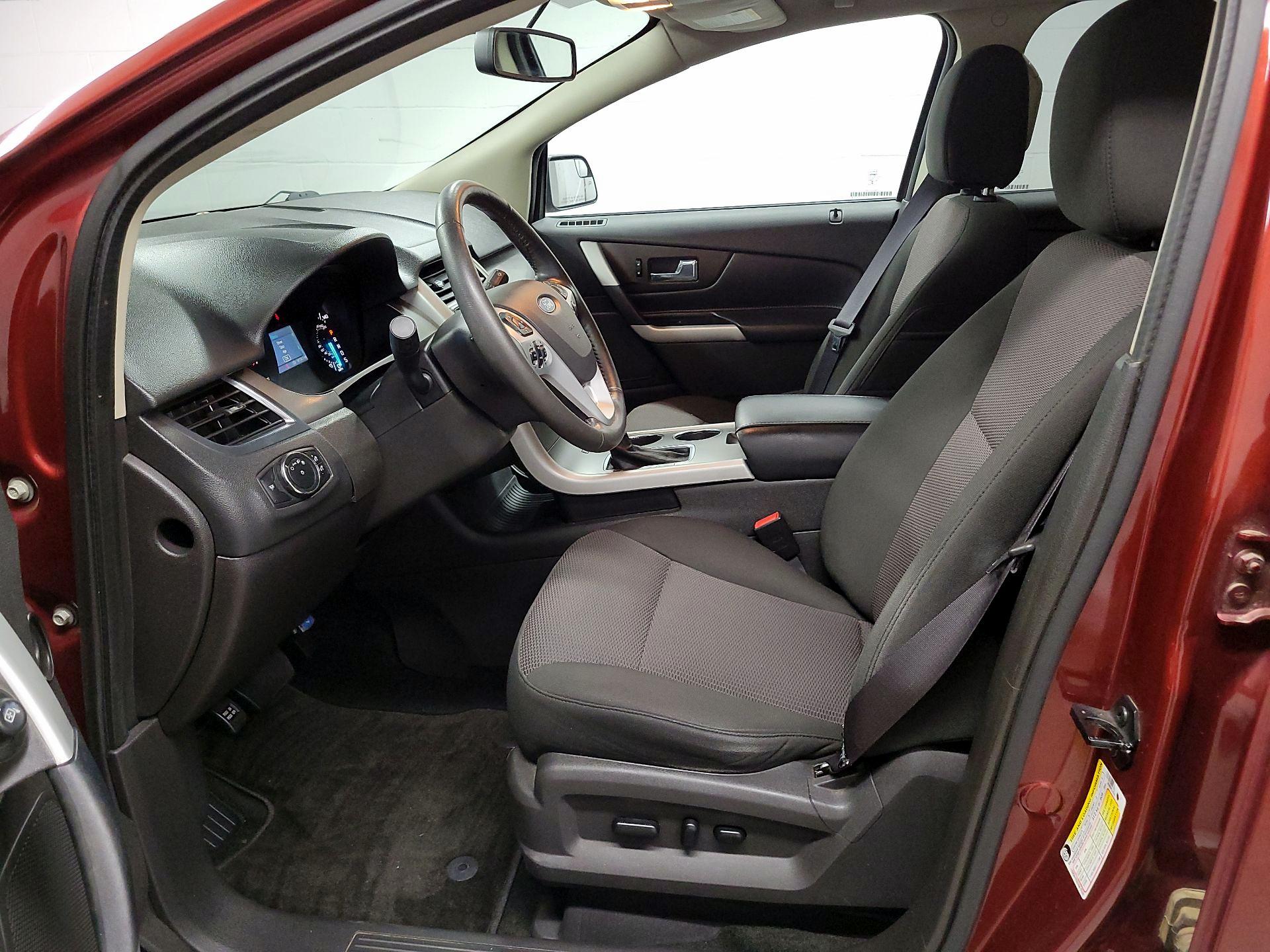 Thumbnail: 2014 Ford Edge - 11