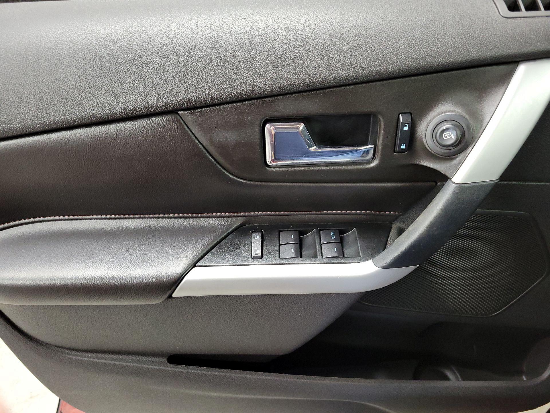 Thumbnail: 2014 Ford Edge - 12