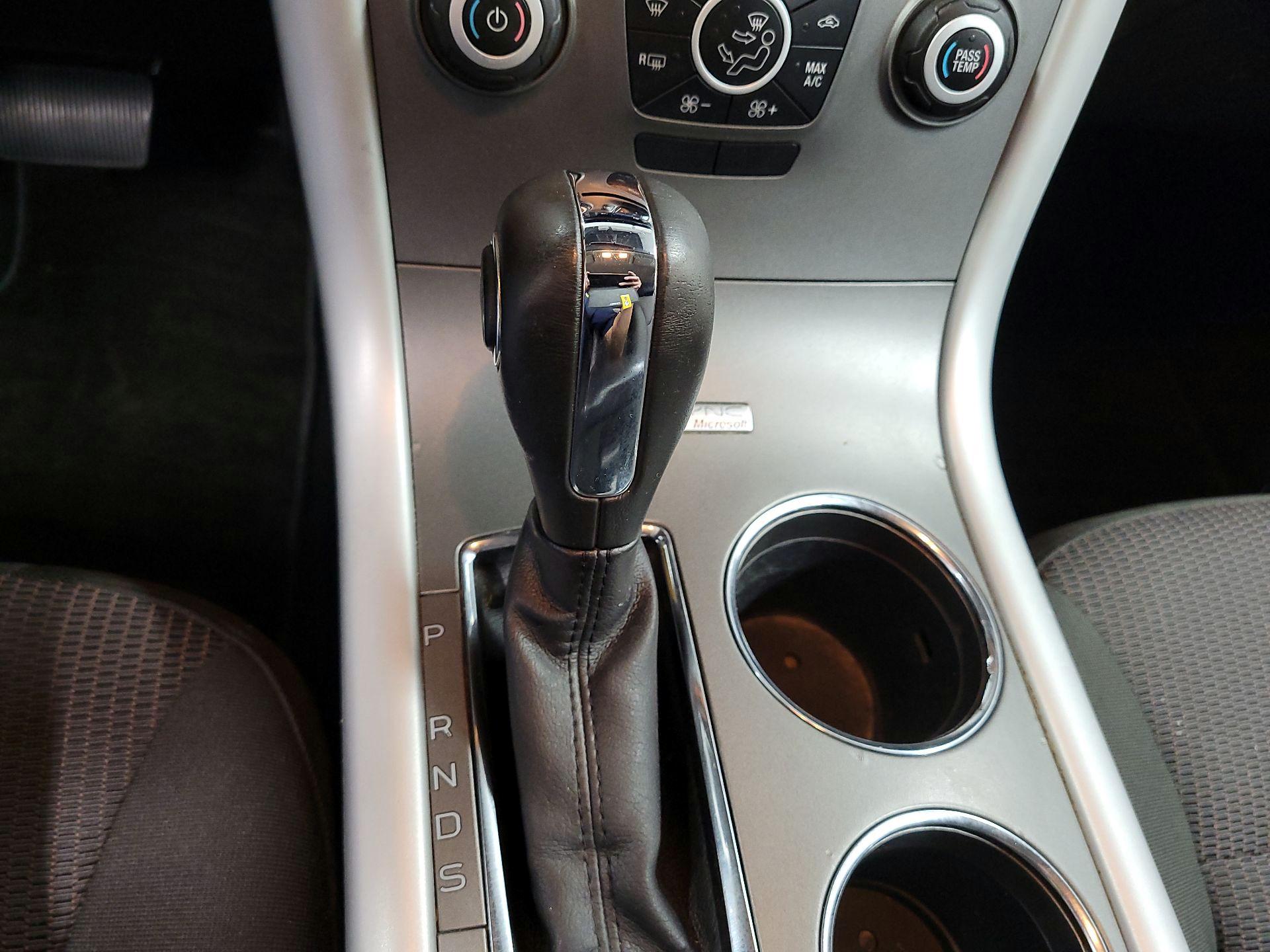 Thumbnail: 2014 Ford Edge - 16