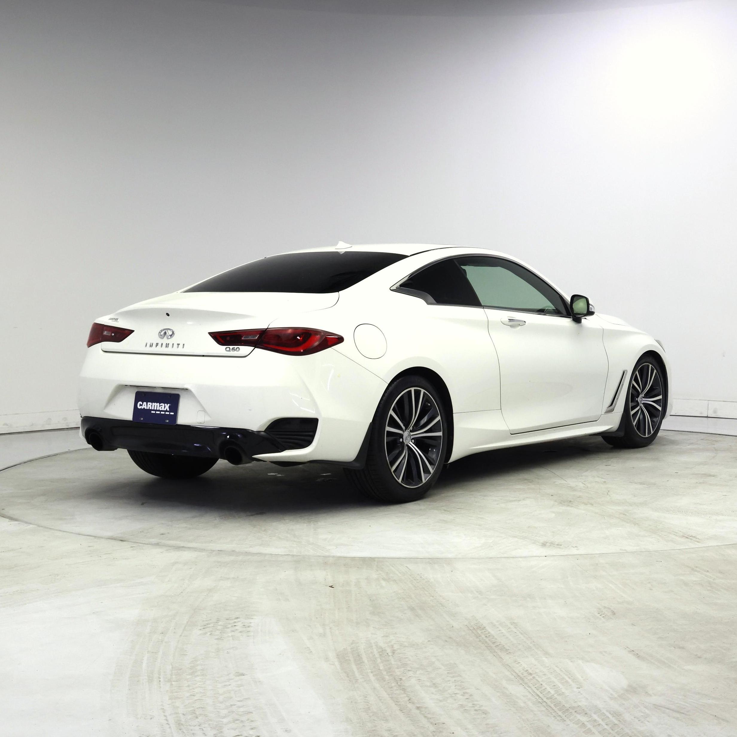 Thumbnail: 2017 INFINITI Q60 - 8