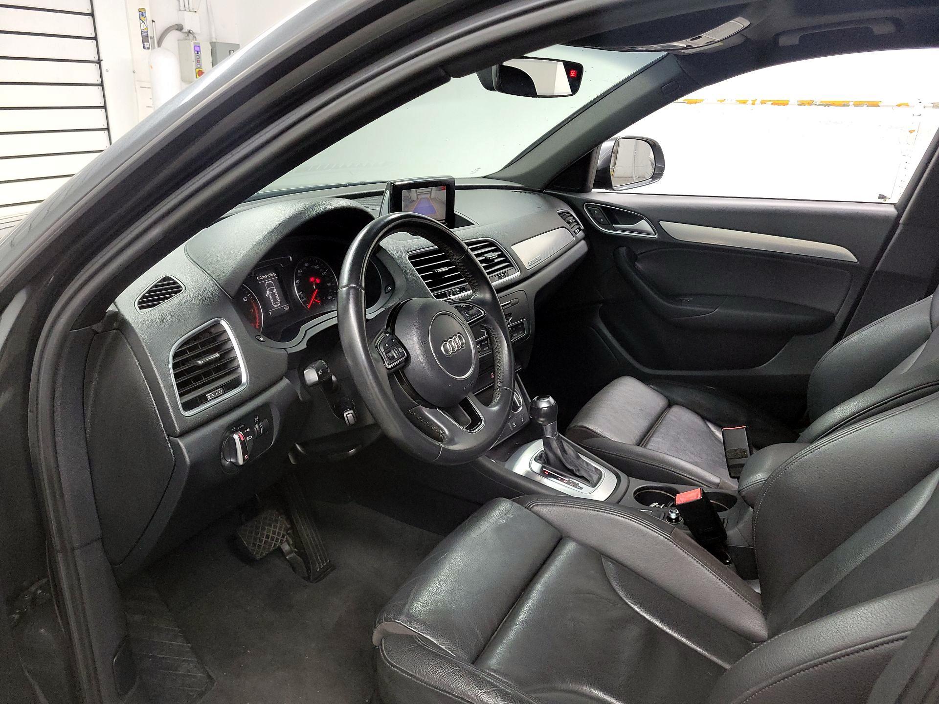 Thumbnail: 2018 Audi Q3 - 11