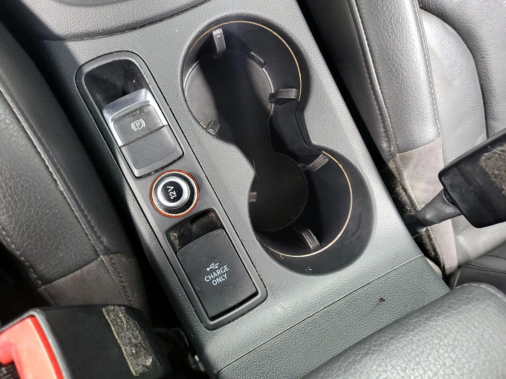 Thumbnail: 2018 Audi Q3 - 18