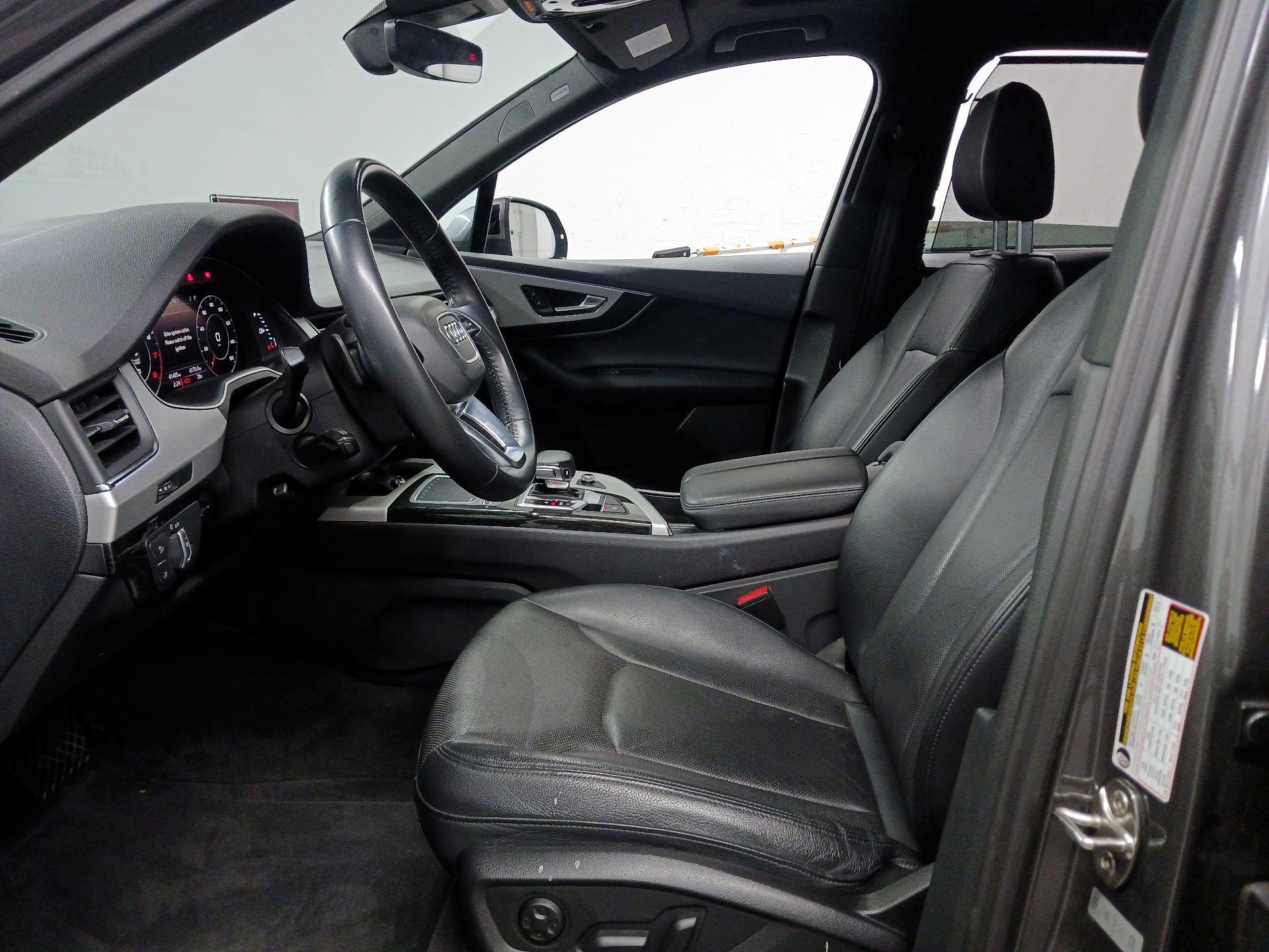 Thumbnail: 2019 Audi Q7 - 11