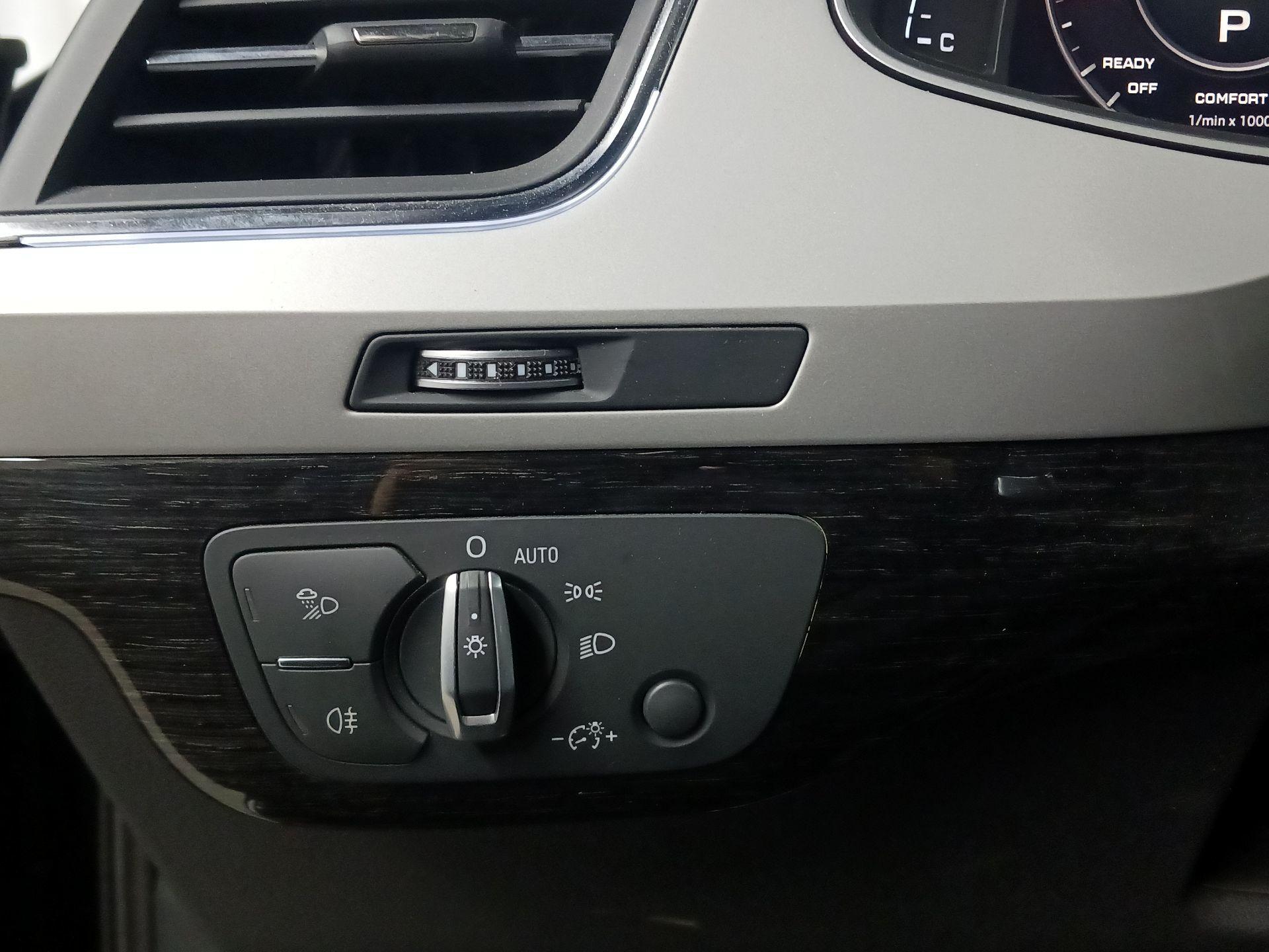 Thumbnail: 2019 Audi Q7 - 13