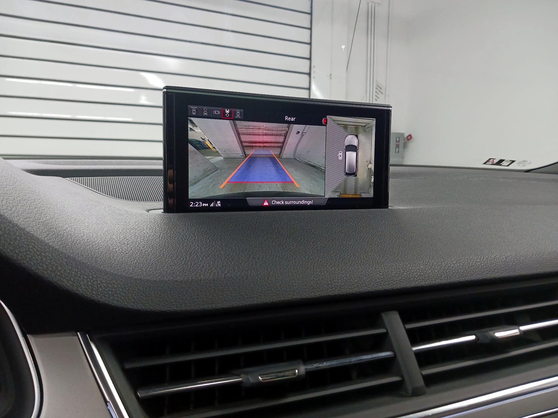 Thumbnail: 2019 Audi Q7 - 14