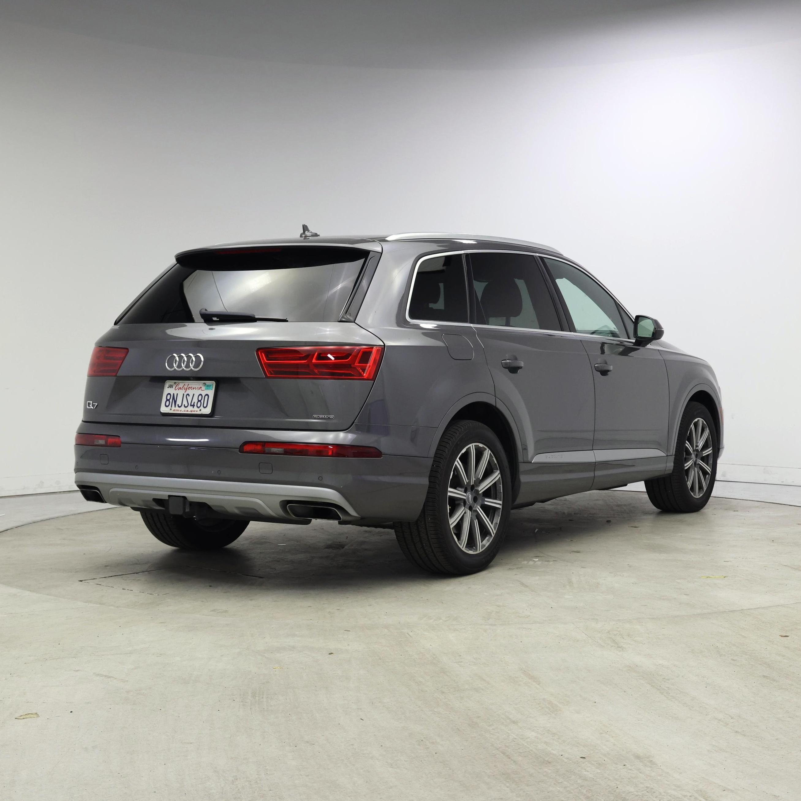 Thumbnail: 2019 Audi Q7 - 8