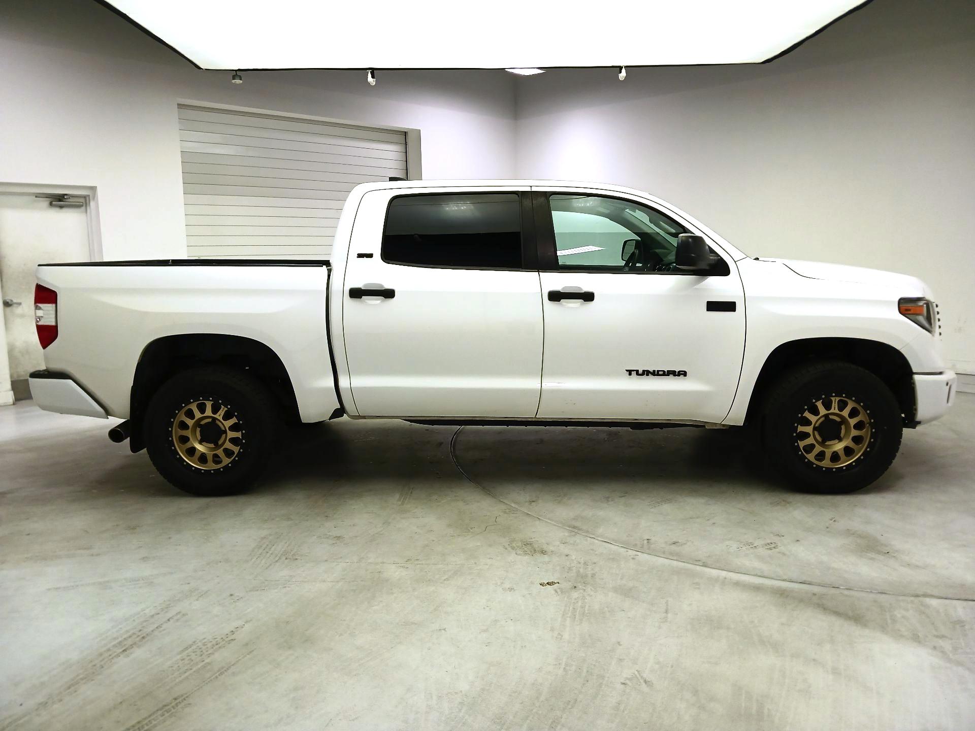 Thumbnail: 2021 Toyota Tundra - 4