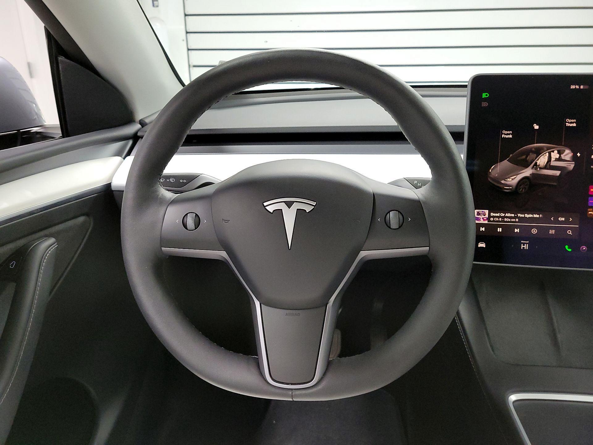 Thumbnail: 2025 Tesla Model Y - 10