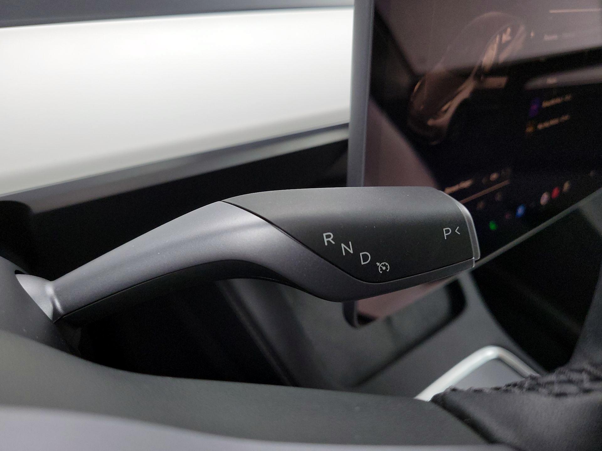 Thumbnail: 2025 Tesla Model Y - 17