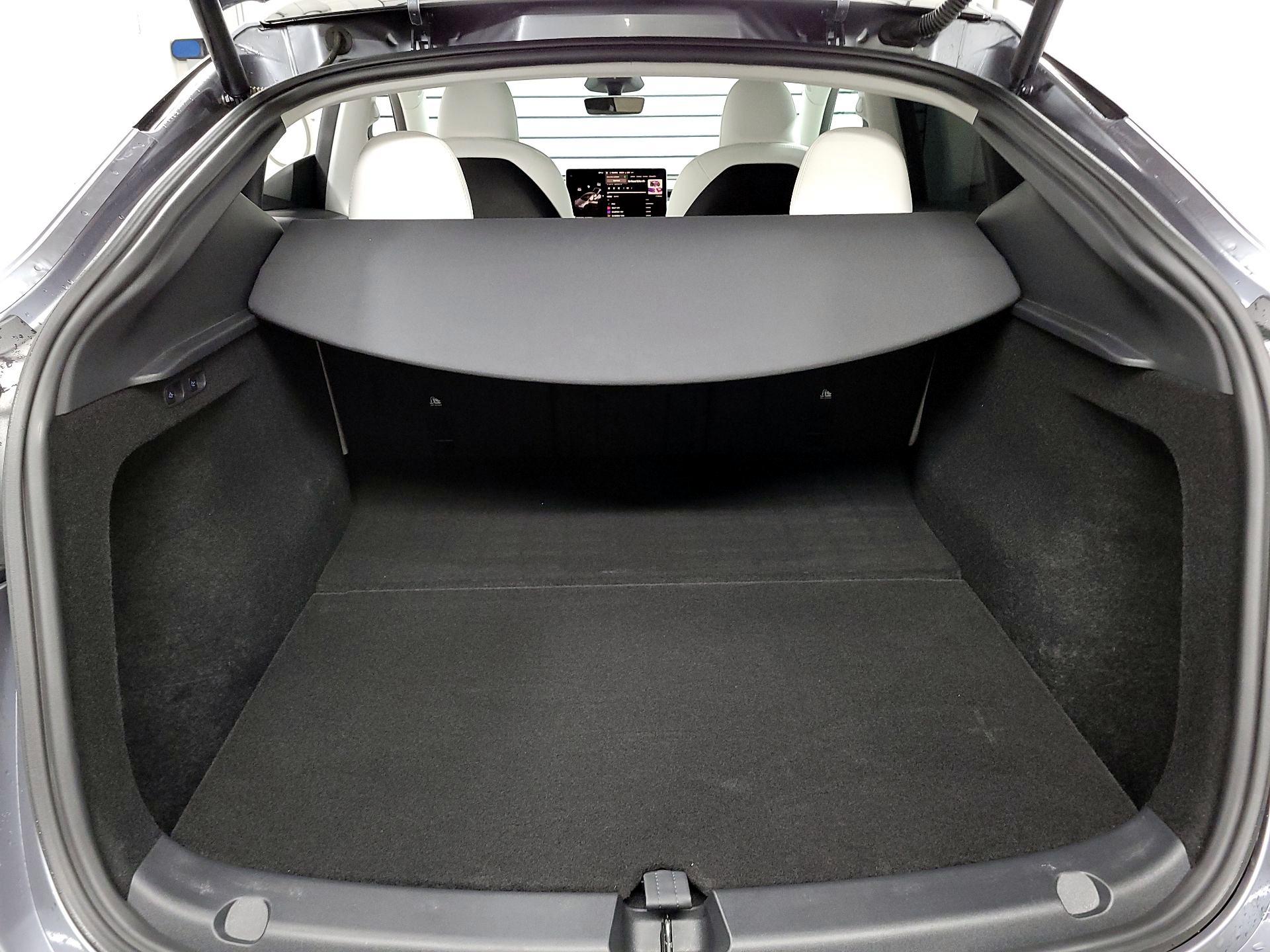 Thumbnail: 2025 Tesla Model Y - 20