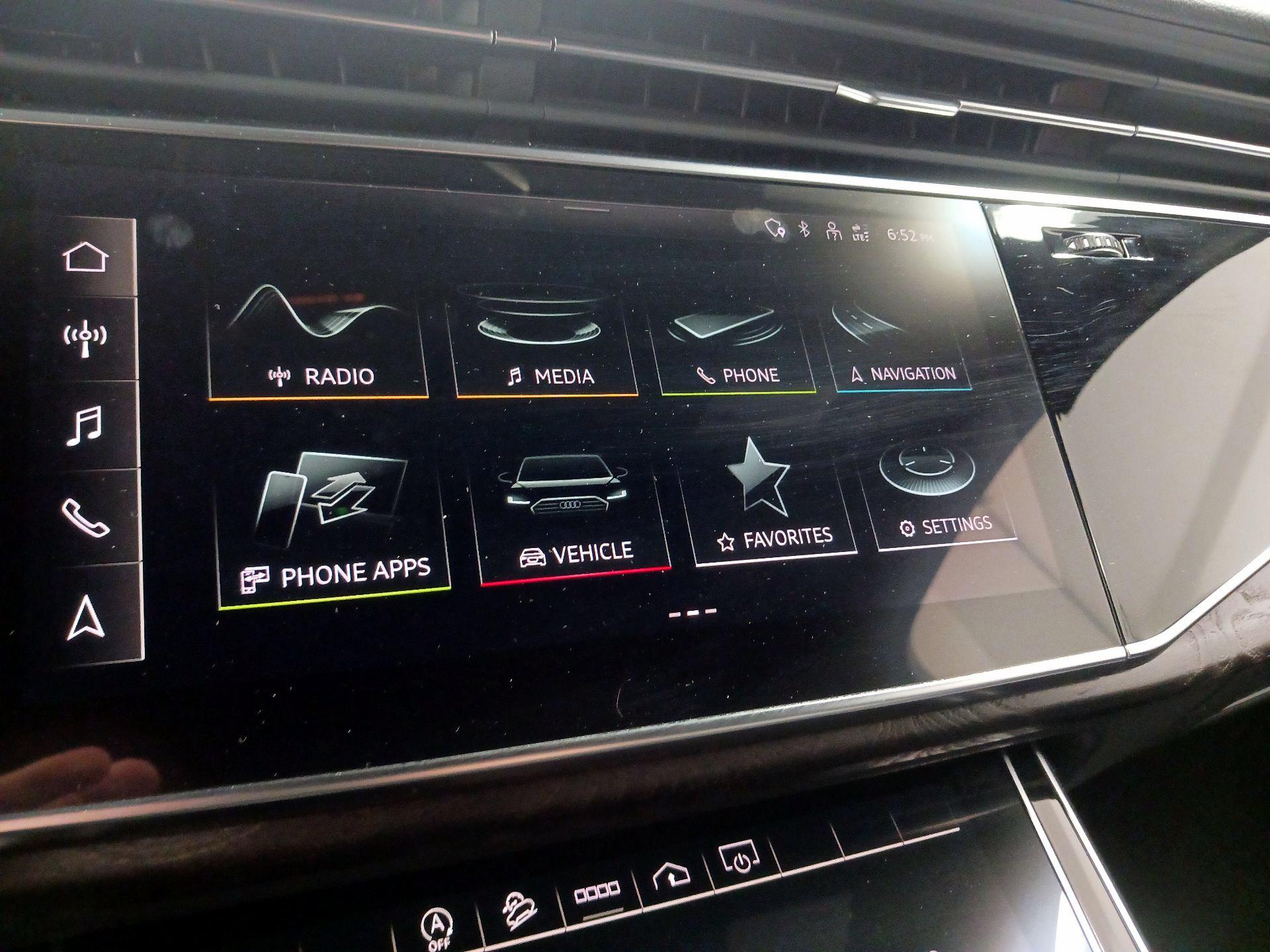 Thumbnail: 2021 Audi Q7 - 13