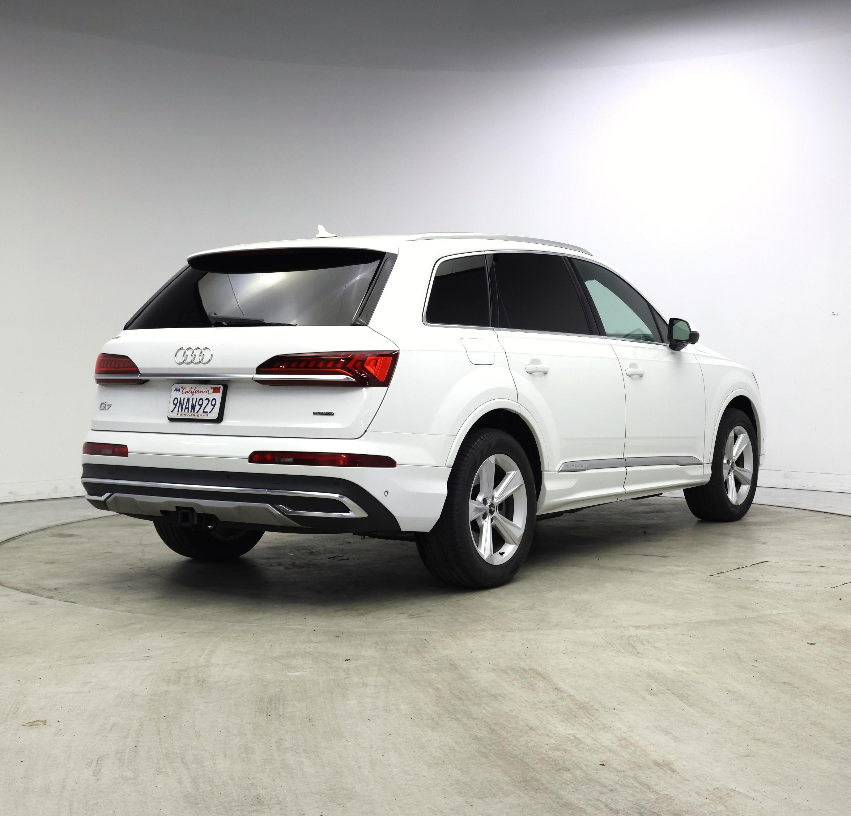Thumbnail: 2021 Audi Q7 - 8