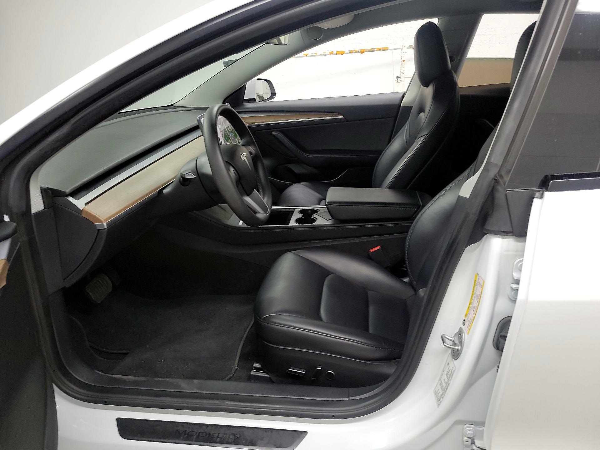 Thumbnail: 2021 Tesla Model 3 - 11