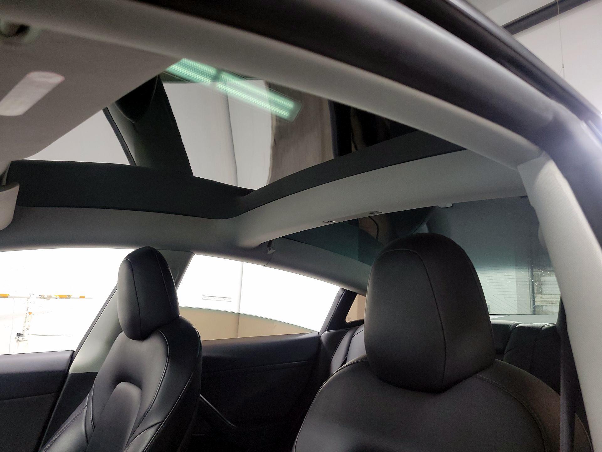 Thumbnail: 2021 Tesla Model 3 - 19