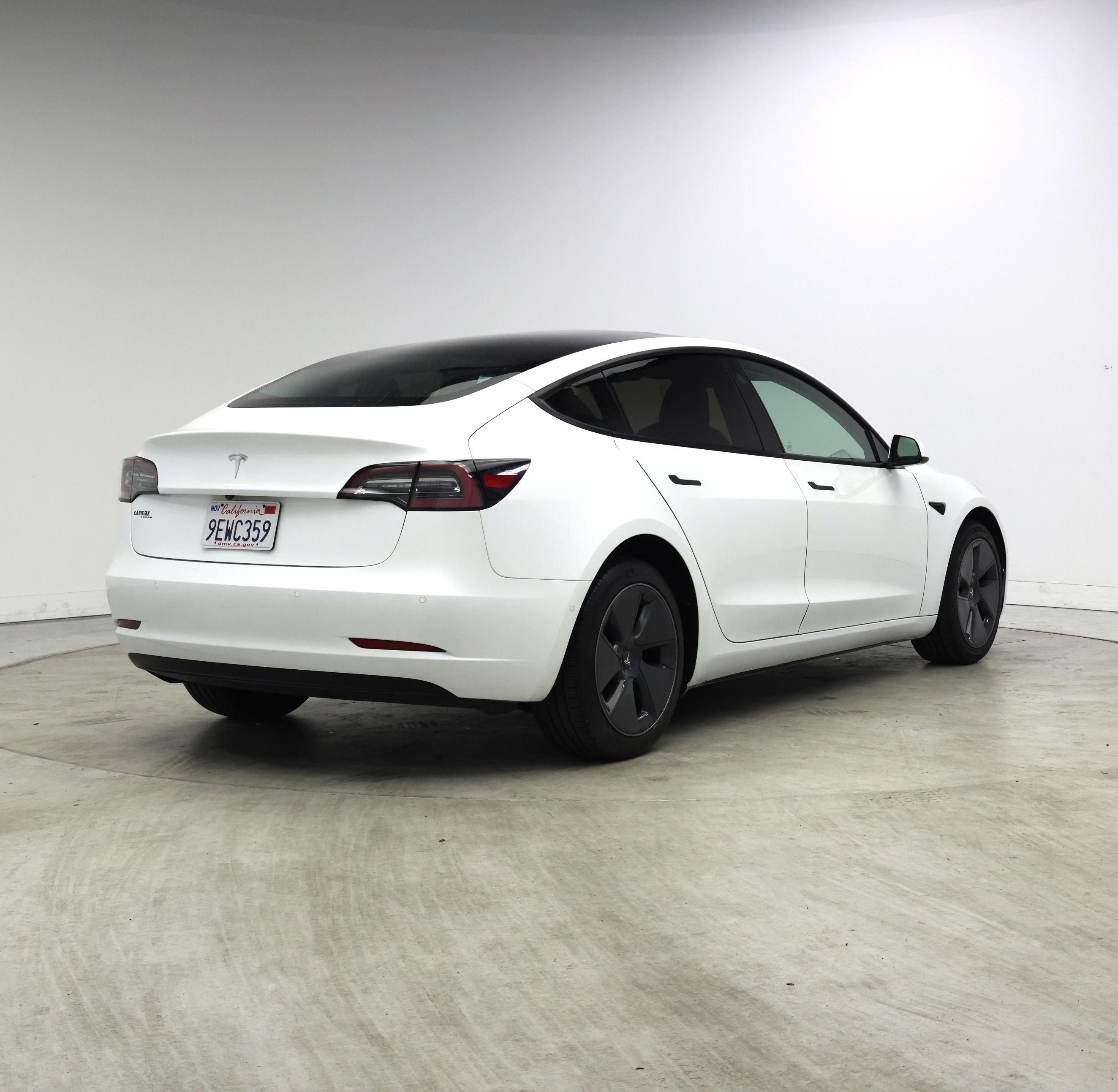 Thumbnail: 2021 Tesla Model 3 - 8