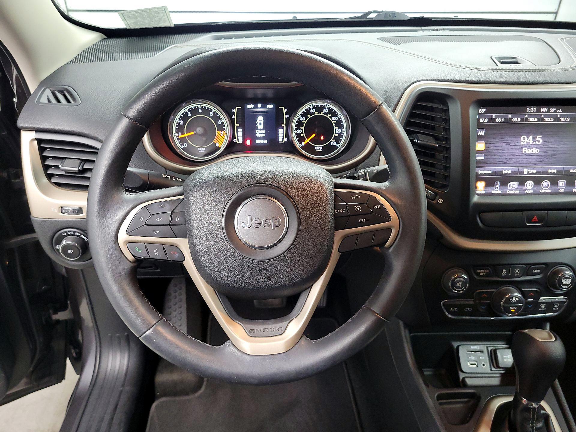 Thumbnail: 2015 Jeep Cherokee - 10