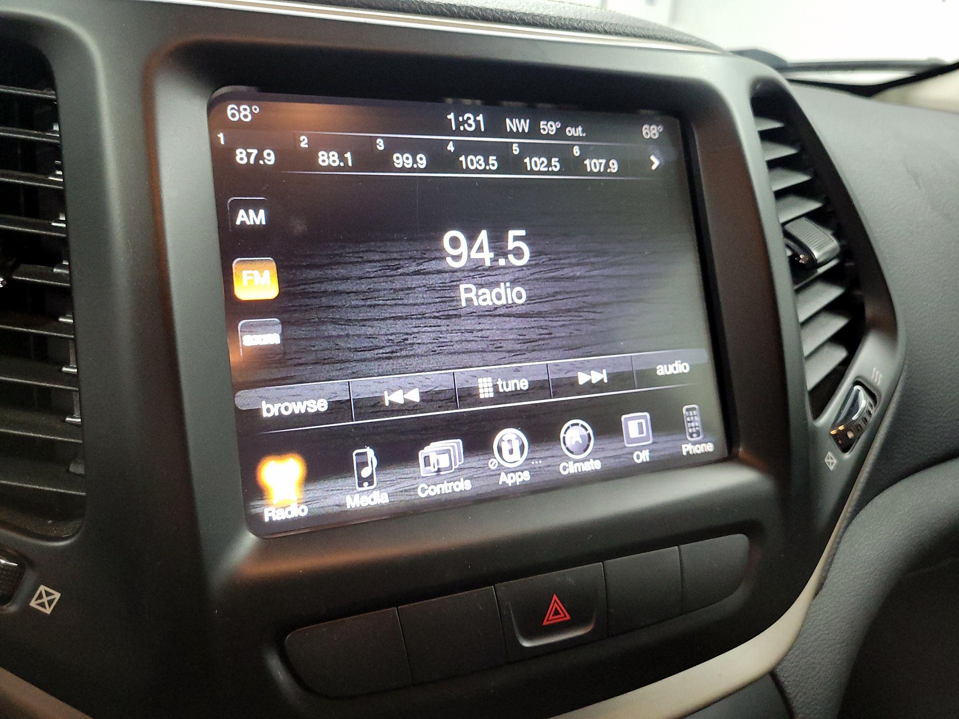 Thumbnail: 2015 Jeep Cherokee - 13