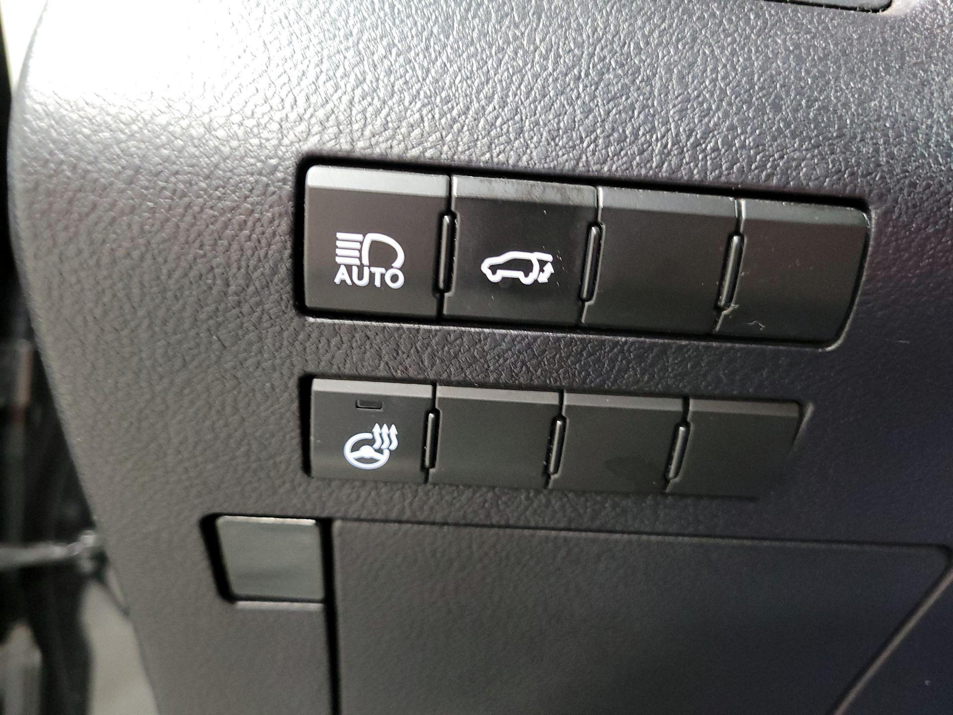 Thumbnail: 2018 Lexus RX - 13