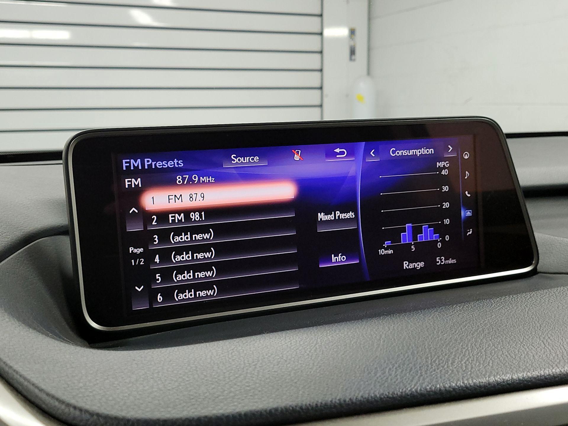 Thumbnail: 2018 Lexus RX - 16