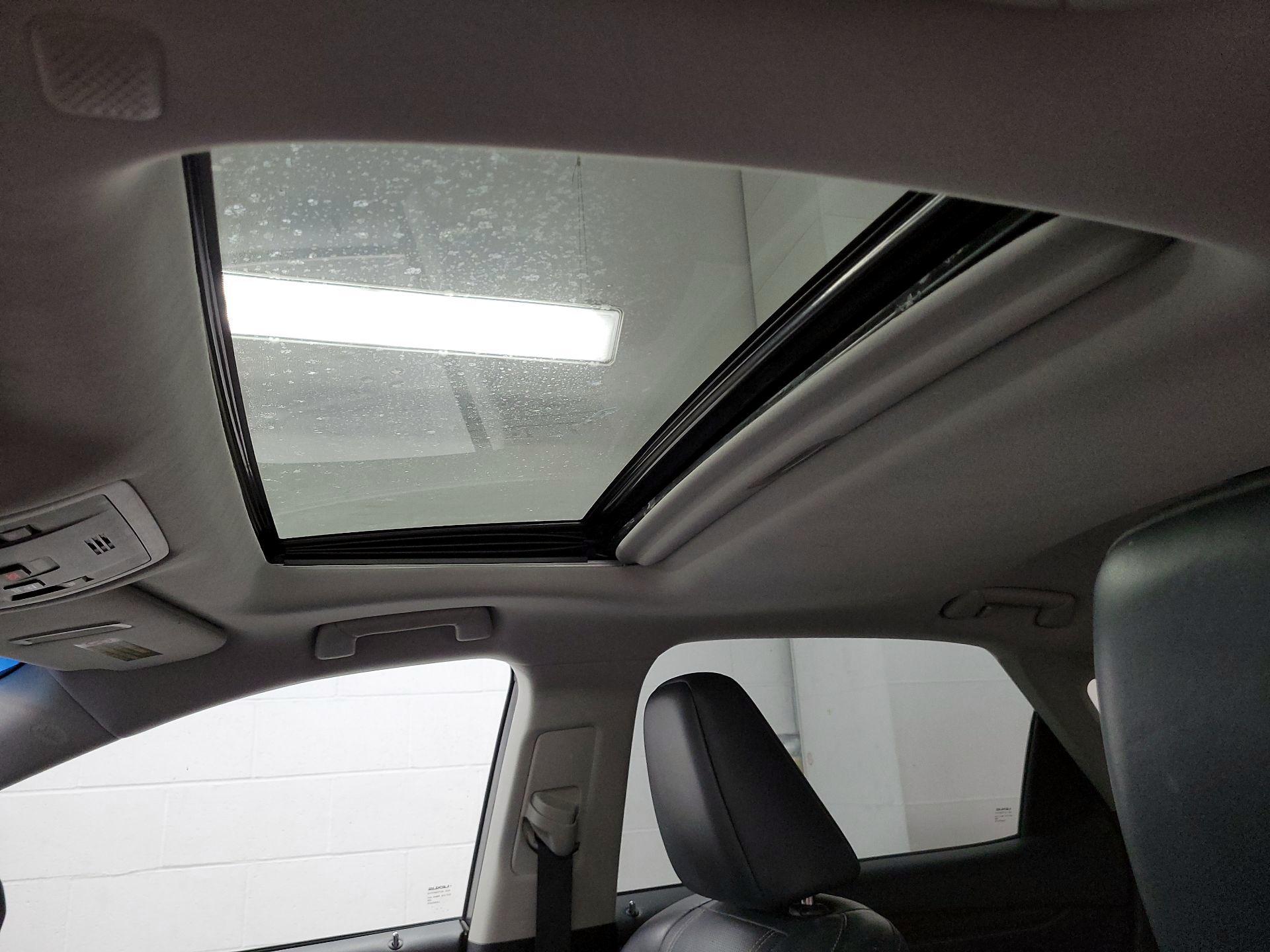 Thumbnail: 2018 Lexus RX - 19