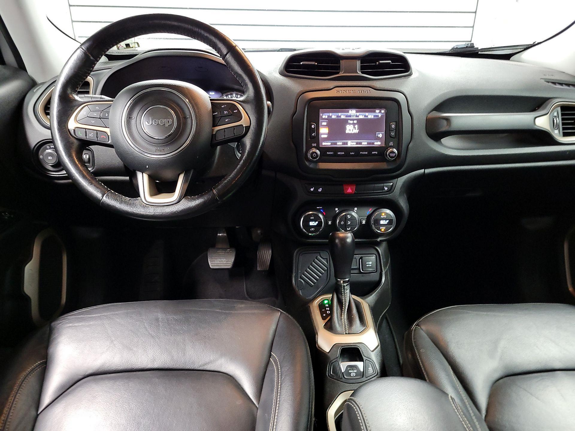 Thumbnail: 2017 Jeep Renegade - 9