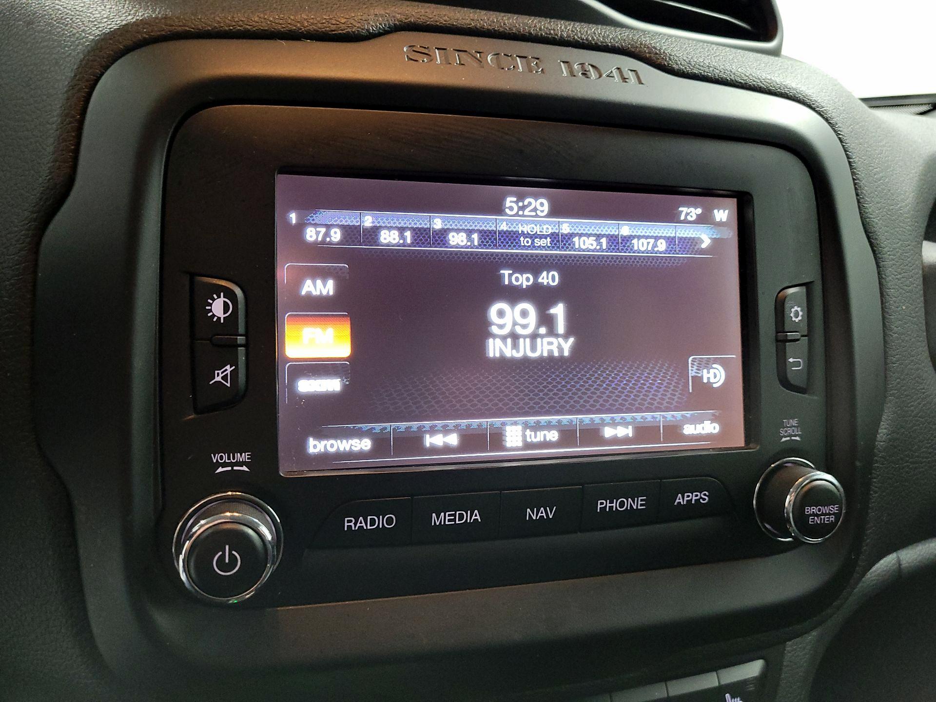 Thumbnail: 2017 Jeep Renegade - 15