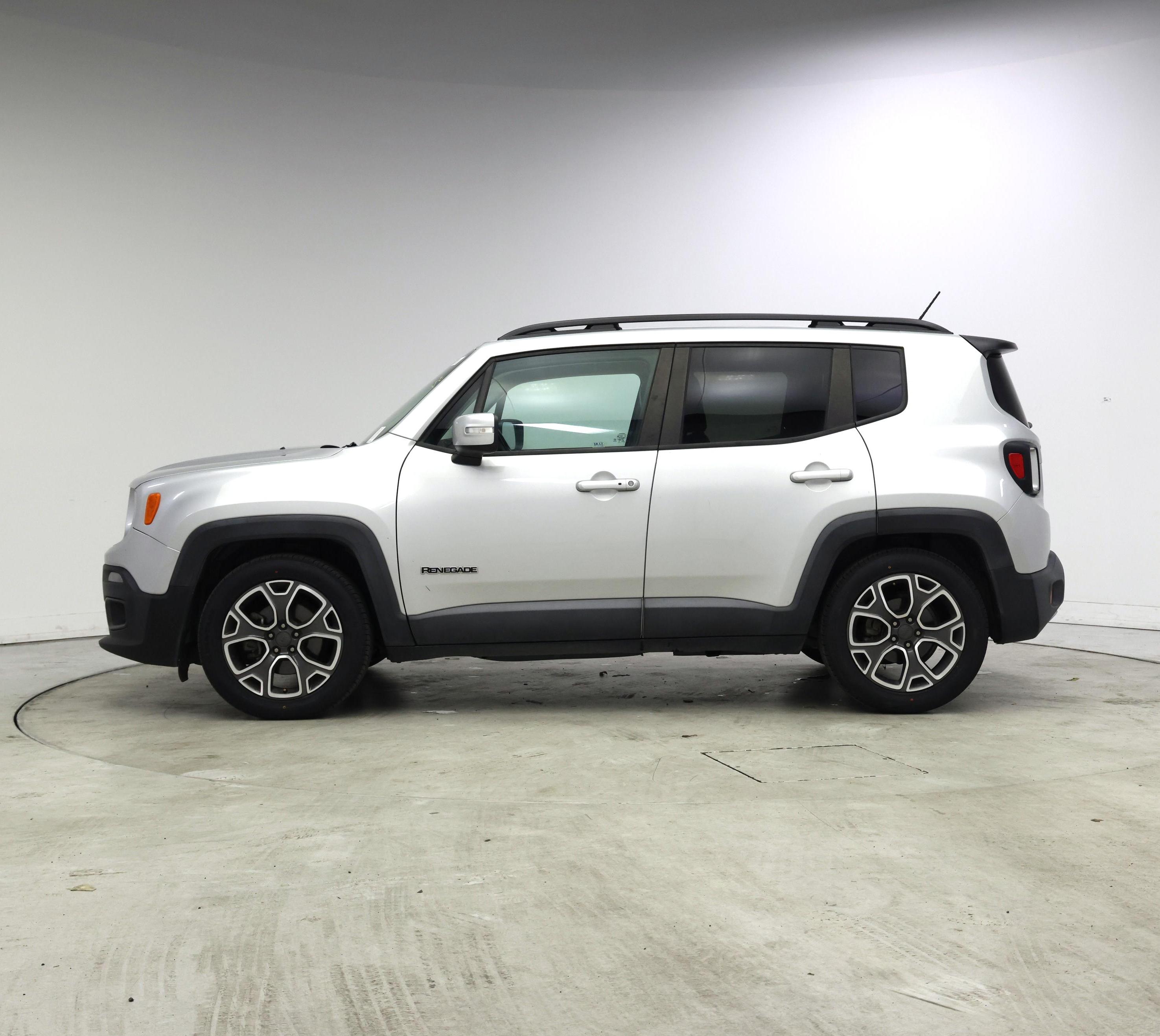 Thumbnail: 2017 Jeep Renegade - 3