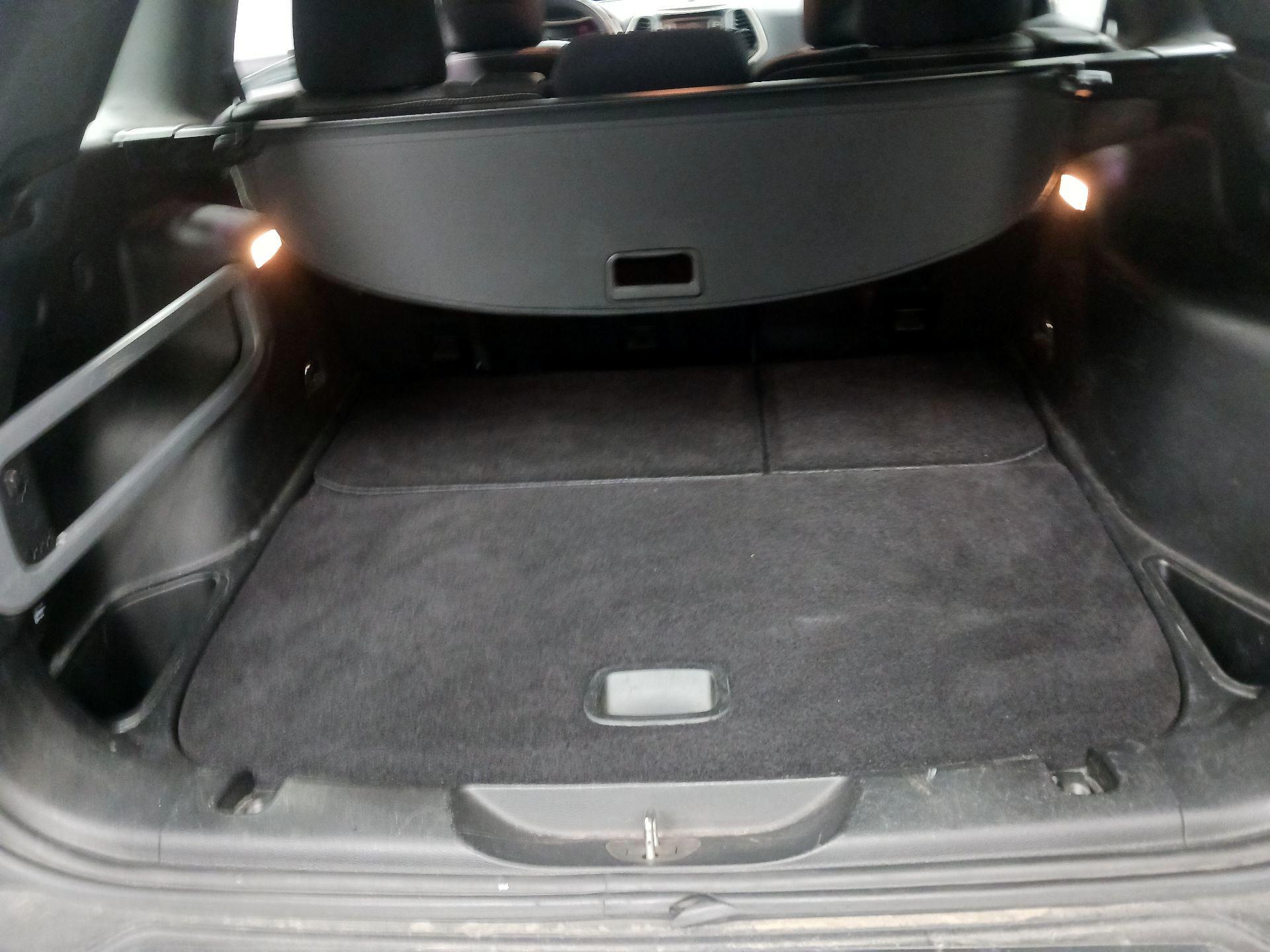 Thumbnail: 2015 Jeep Cherokee - 16