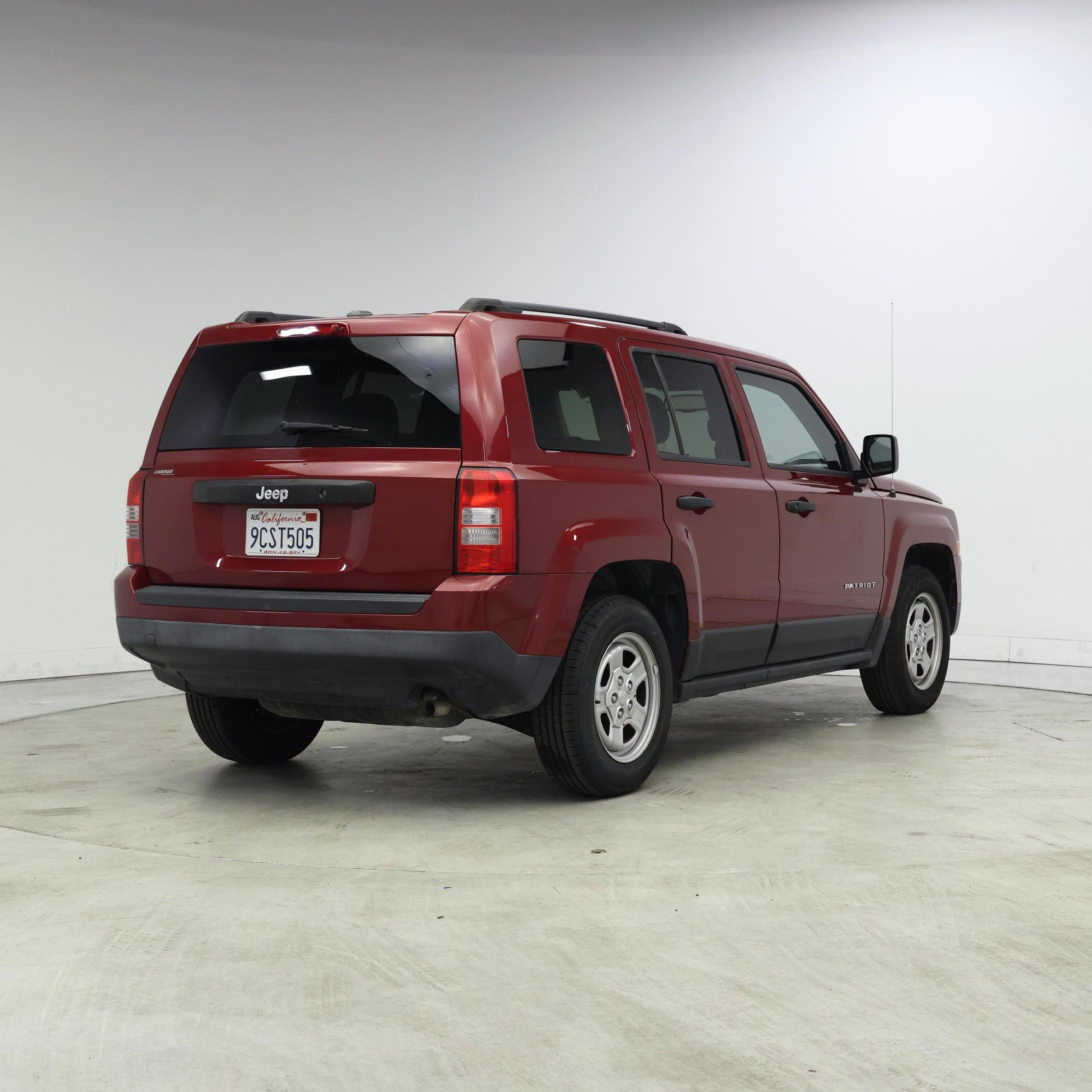 Thumbnail: 2016 Jeep Patriot - 8