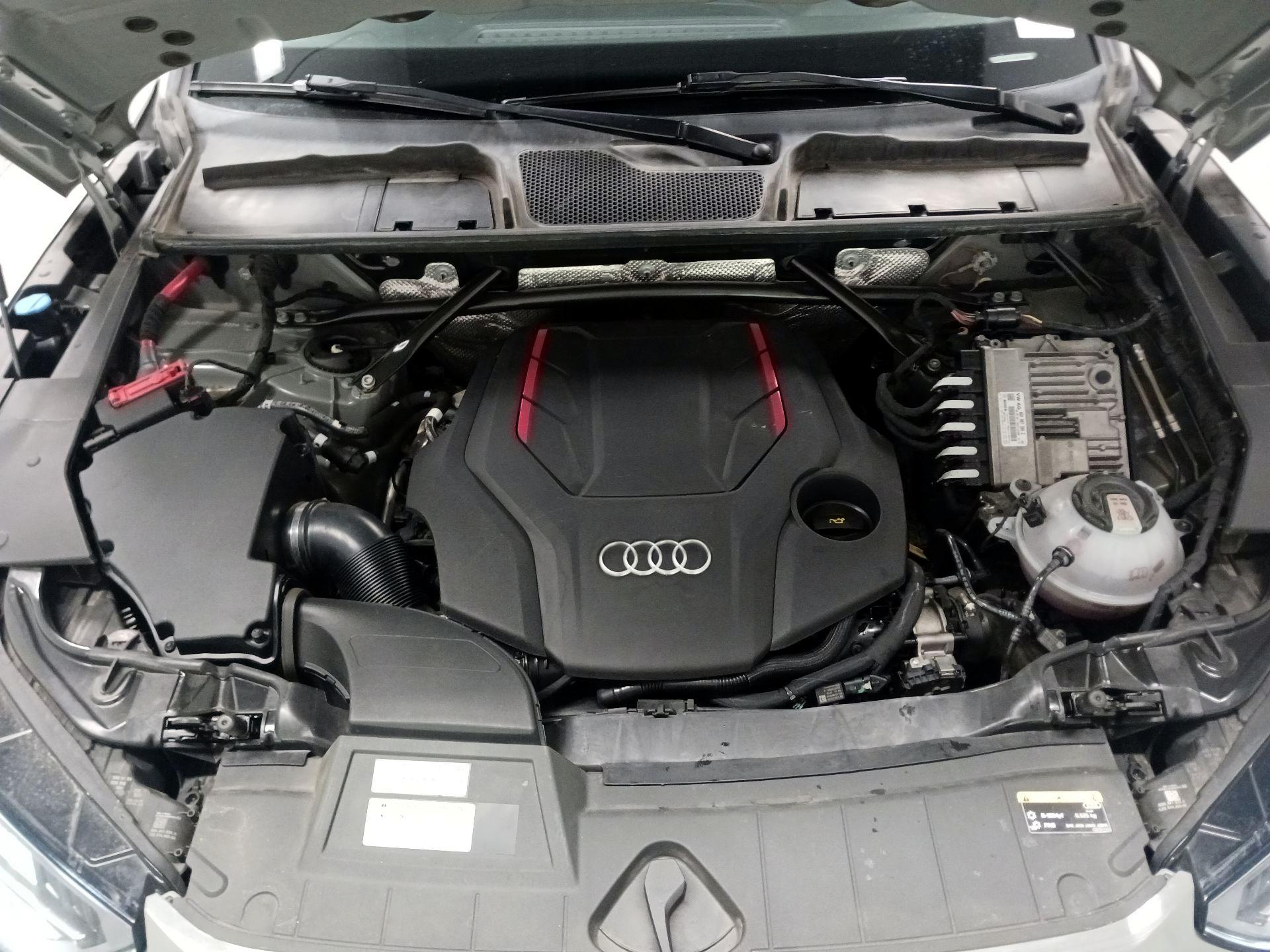 Thumbnail: 2022 Audi SQ5 - 18